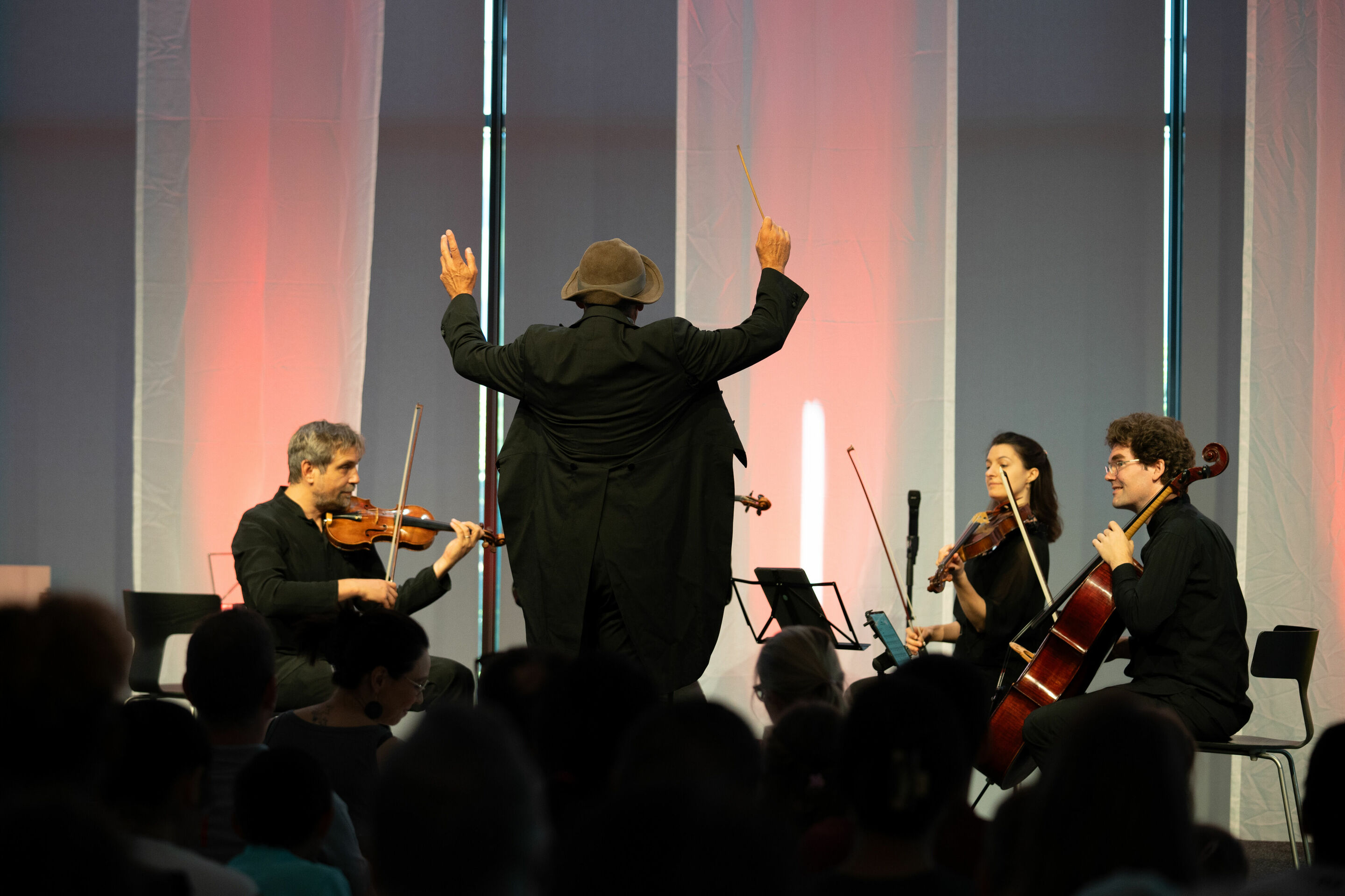 Audi Sommerkonzerte 2023 - Klassik mit Clown - Delian Quartett und Peter Shub