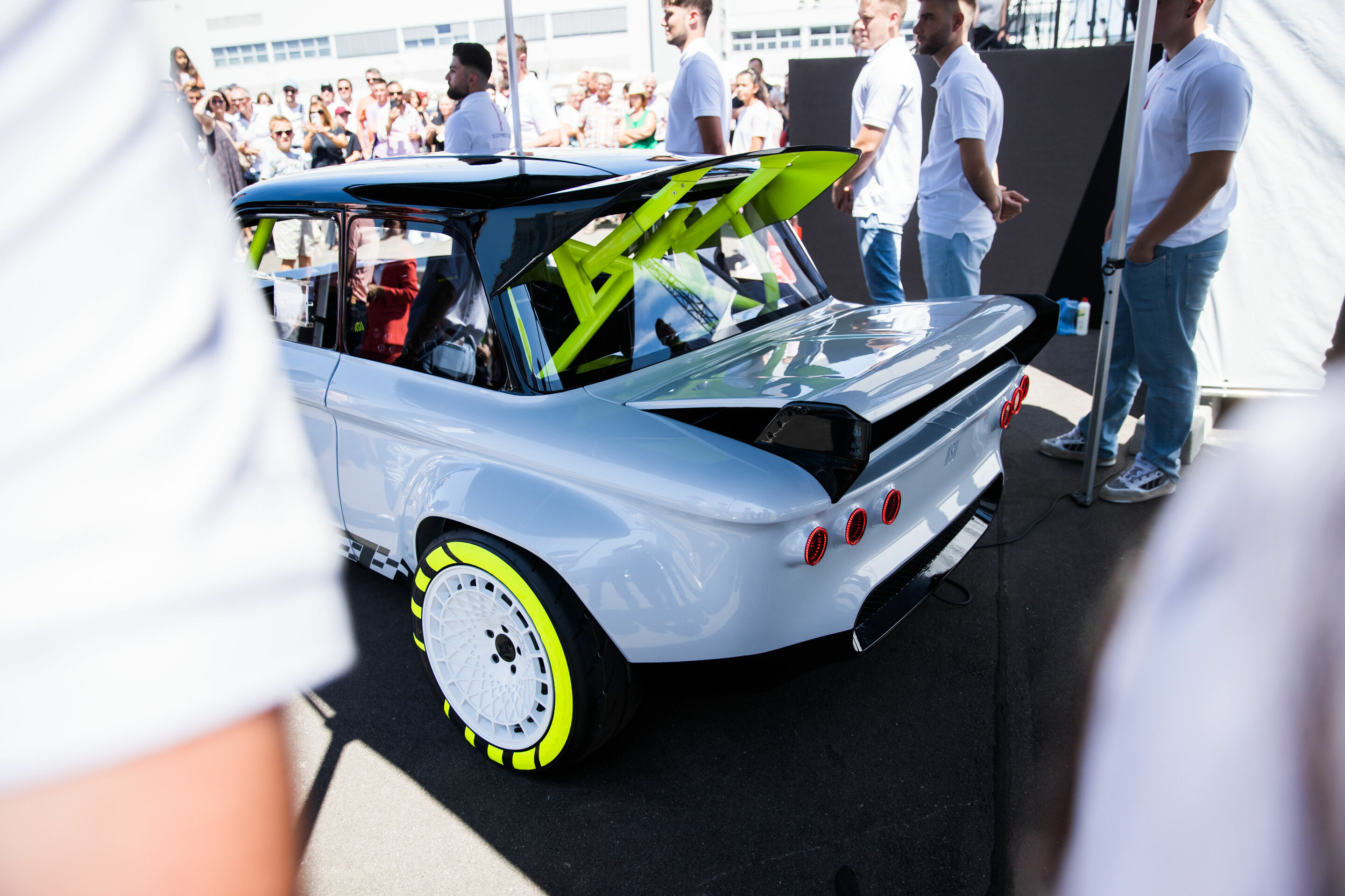 Familientag: Audi Neckarsulm feiert „150 Jahre Motor des Wandels“ - Am 8. Juli 2023 feierten rund 40.000 Menschen beim großen Audi Familientag am Standort Neckarsulm 150 Jahre Firmengeschichte. Im Werk Neckarsulm und in den Böllinger Höfen in Heilbronn...