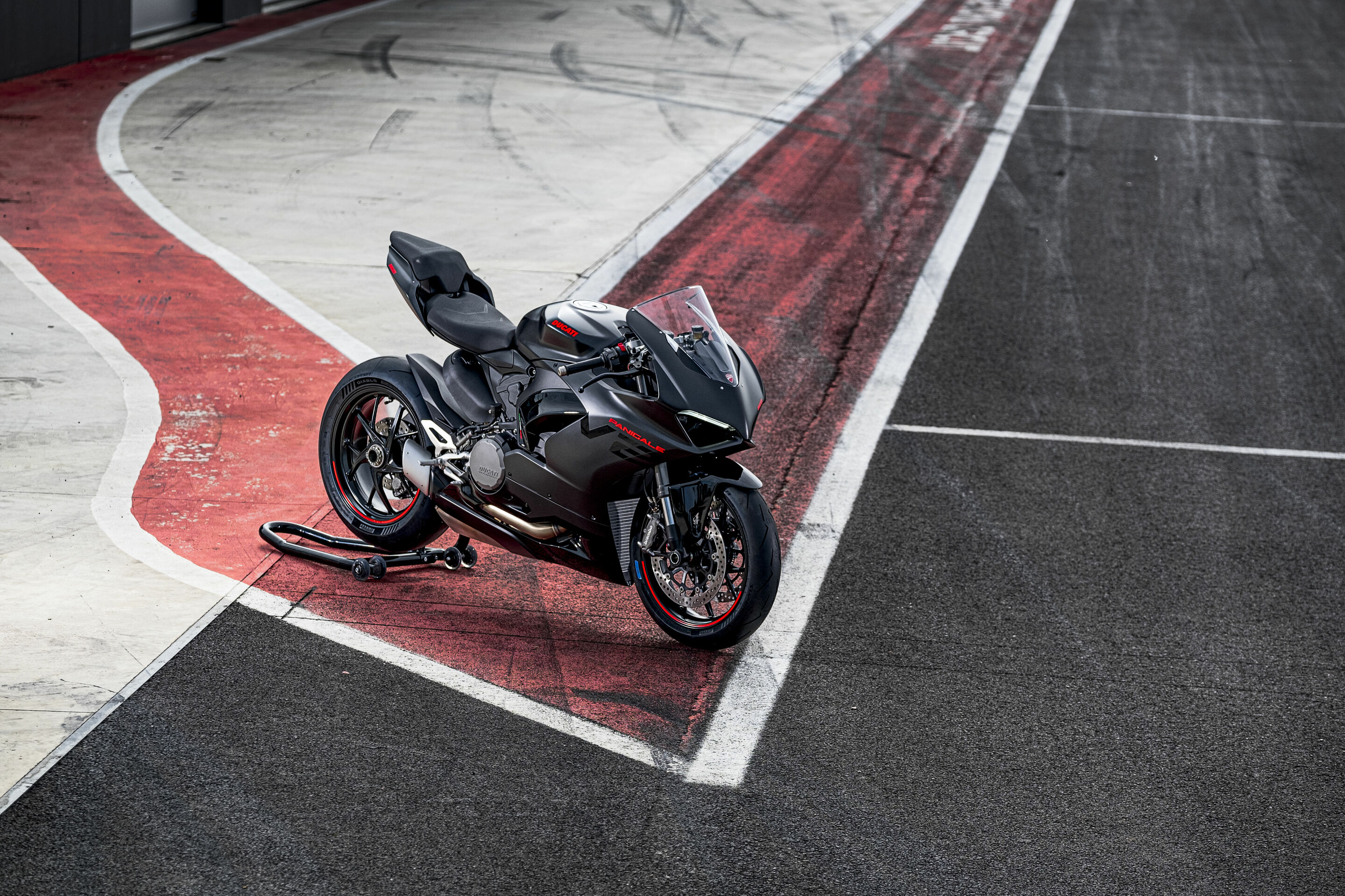 Ducati Motor Holding S.p.A. - Ducati Panigale V2