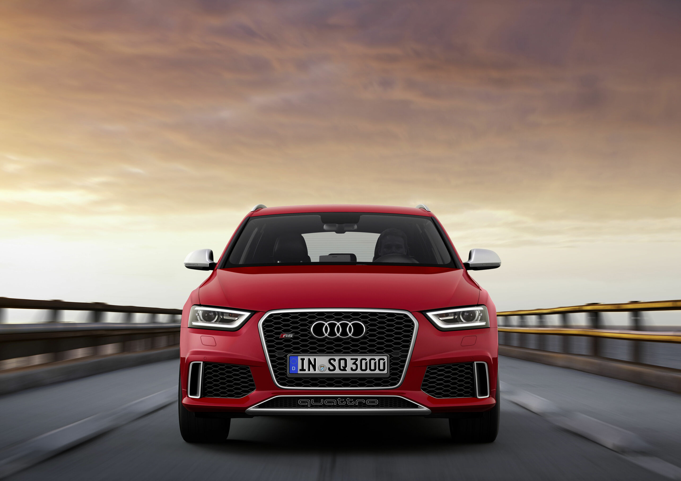 Audi RS Q3 - Dynamic photo

Colour: Misano Red pearl effect