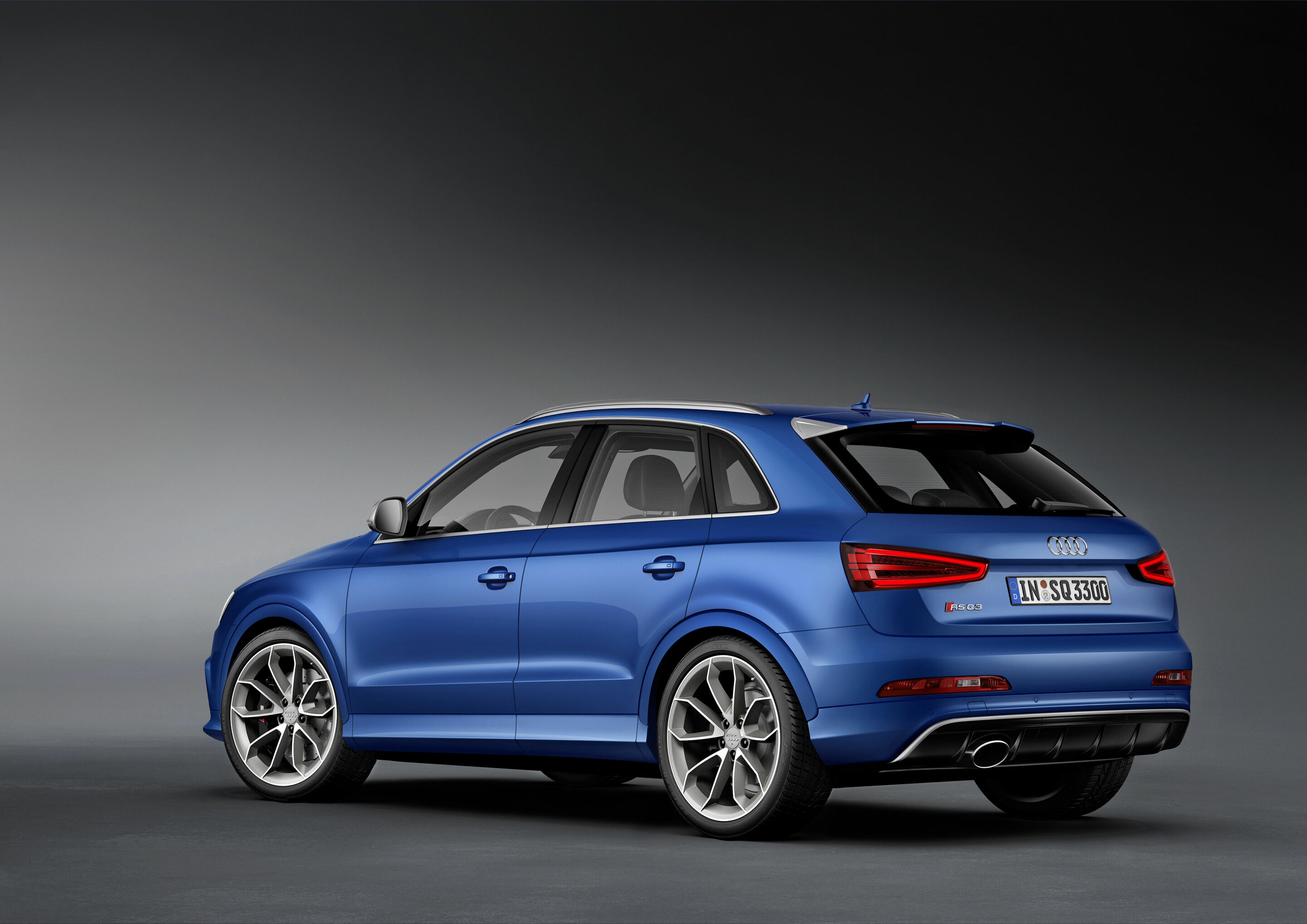 Audi RS Q3 - Standaufnahme

Farbe: Arablau Kristalleffekt