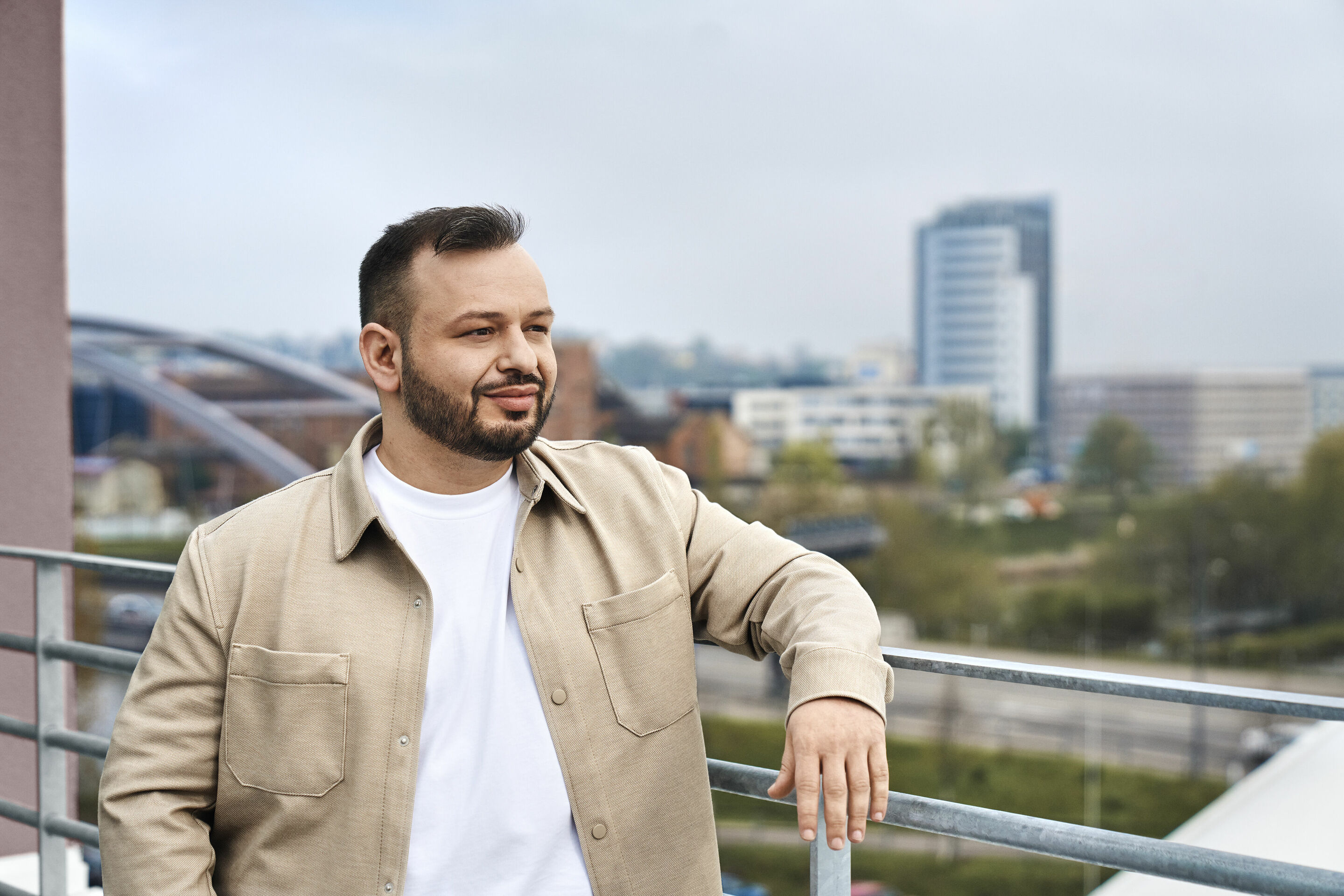 #WorkingInProgress - Buenyamin started out in manufacturing and now works as an IT Product Manager. He promotes opportunities for "personal growth" at Audi.