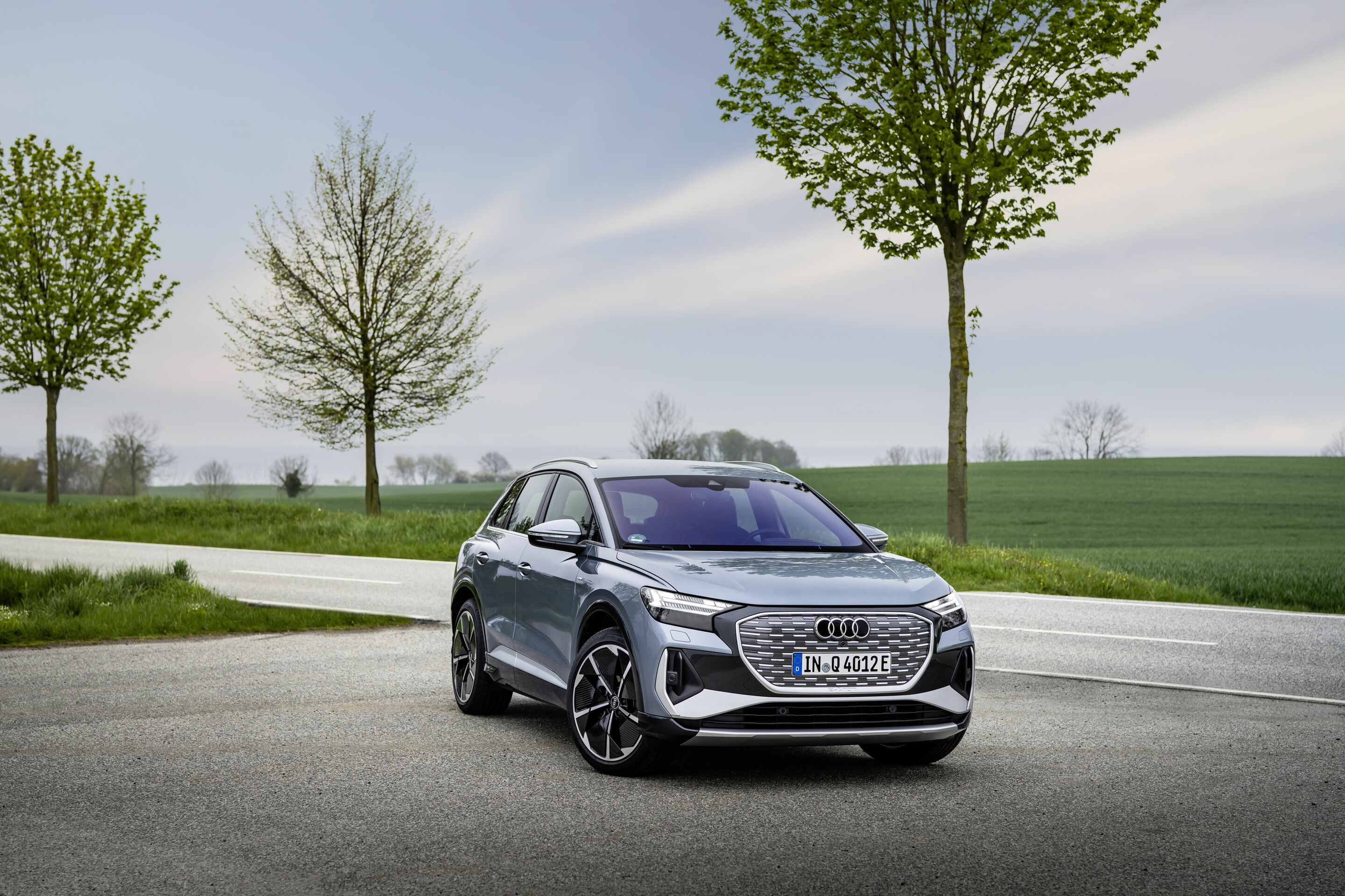 Audi Q4 e-tron - Standaufnahme, 
Farbe: Geysirblau