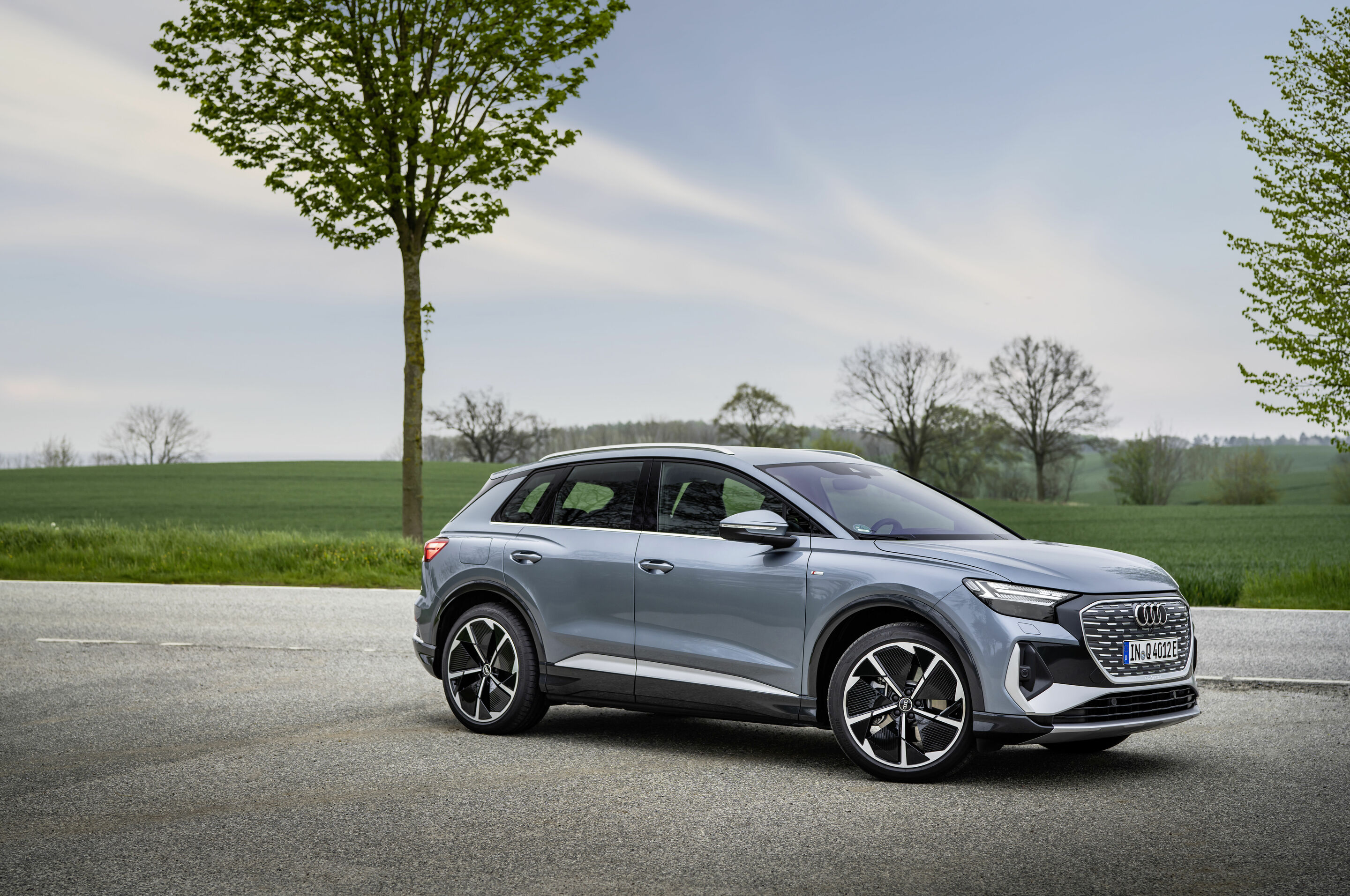 Audi Q4 e-tron - Standaufnahme, 
Farbe: Geysirblau