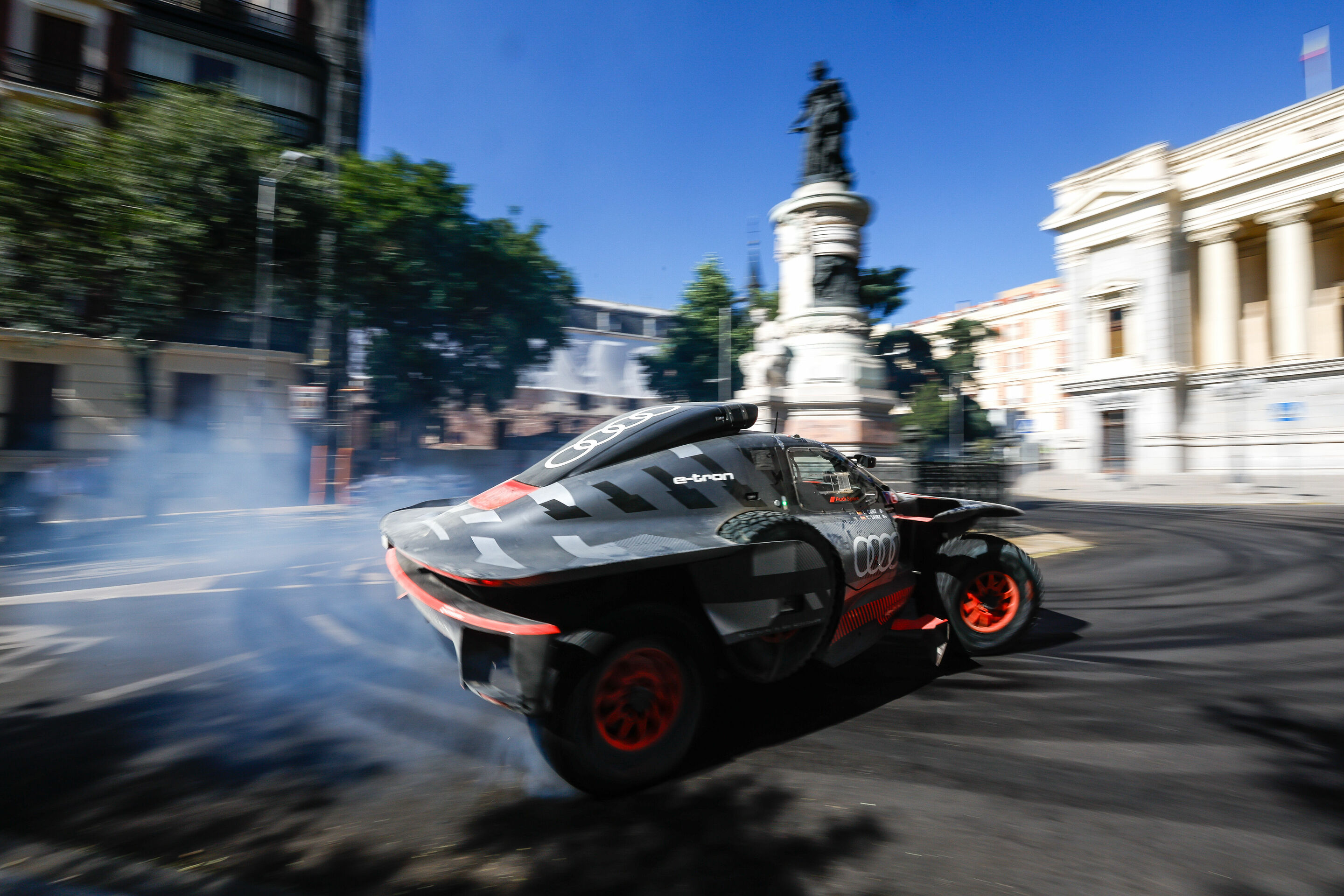 #DakarCityTour 2023: Madrid - Audi RS Q e-tron (Team Audi Sport), Carlos Sainz/Lucas Cruz