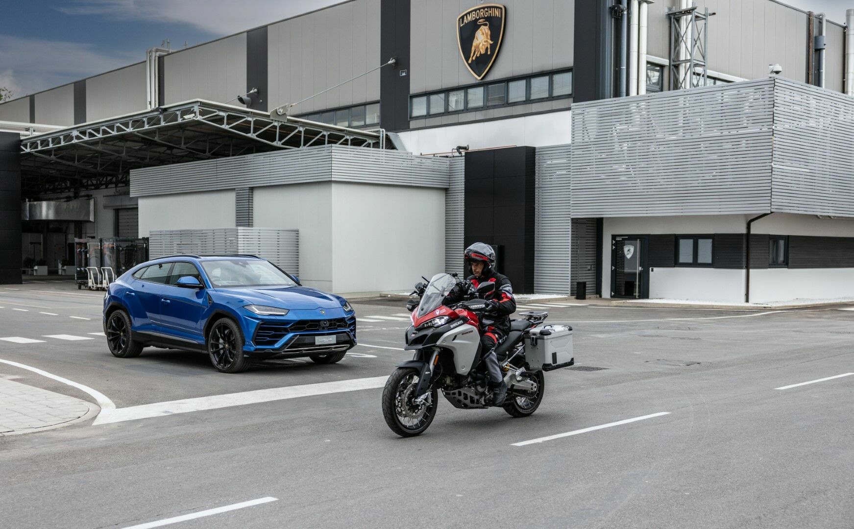 Connected Motorcycle Consortium - Ducati confirms its commitment to road safety at the Connected Motorcycle Consortium event