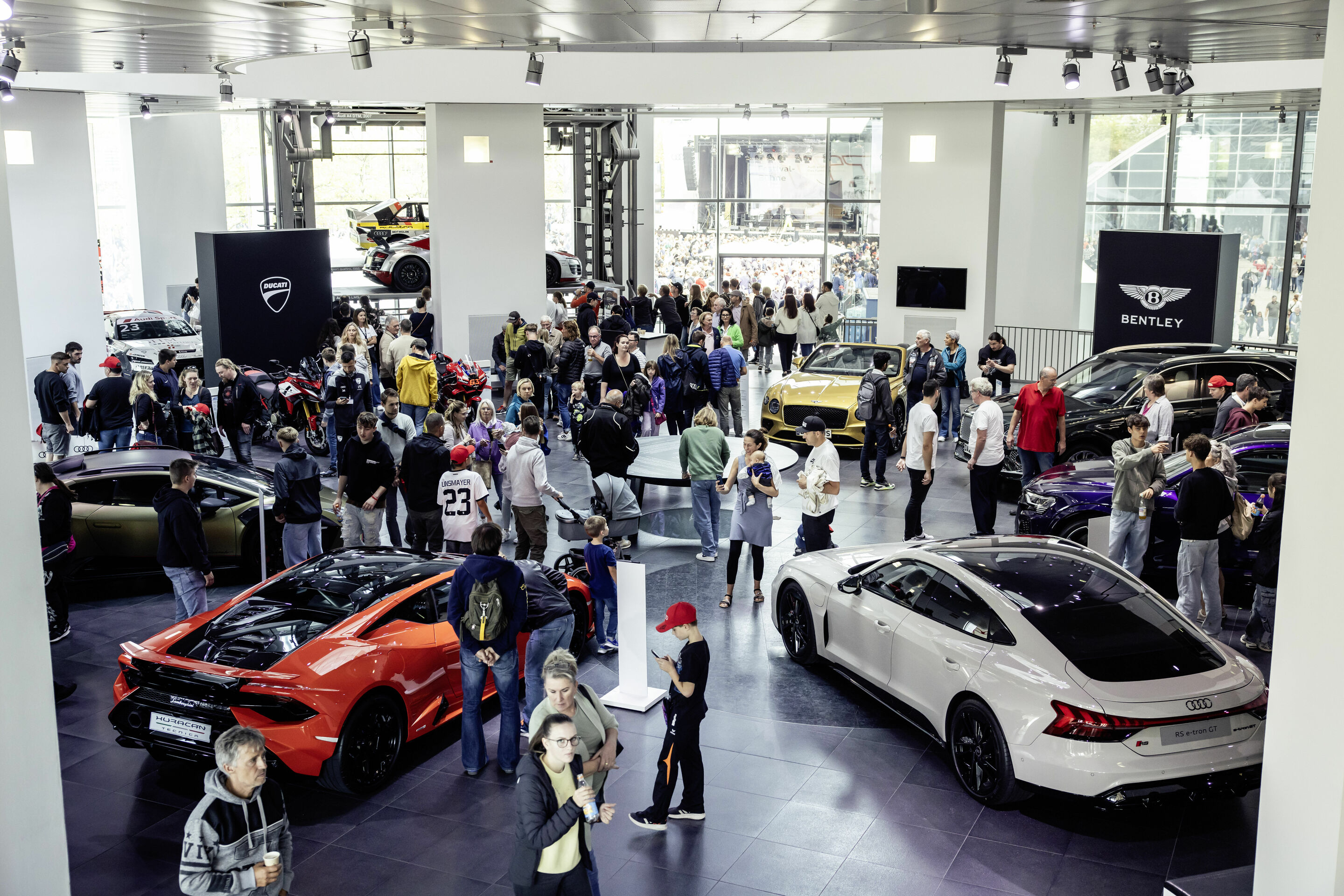 Audi feiert Familien-Festival - Tolle Stimmung beim Audi Familien-Festival am 7. Oktober 2023 in Ingolstadt.