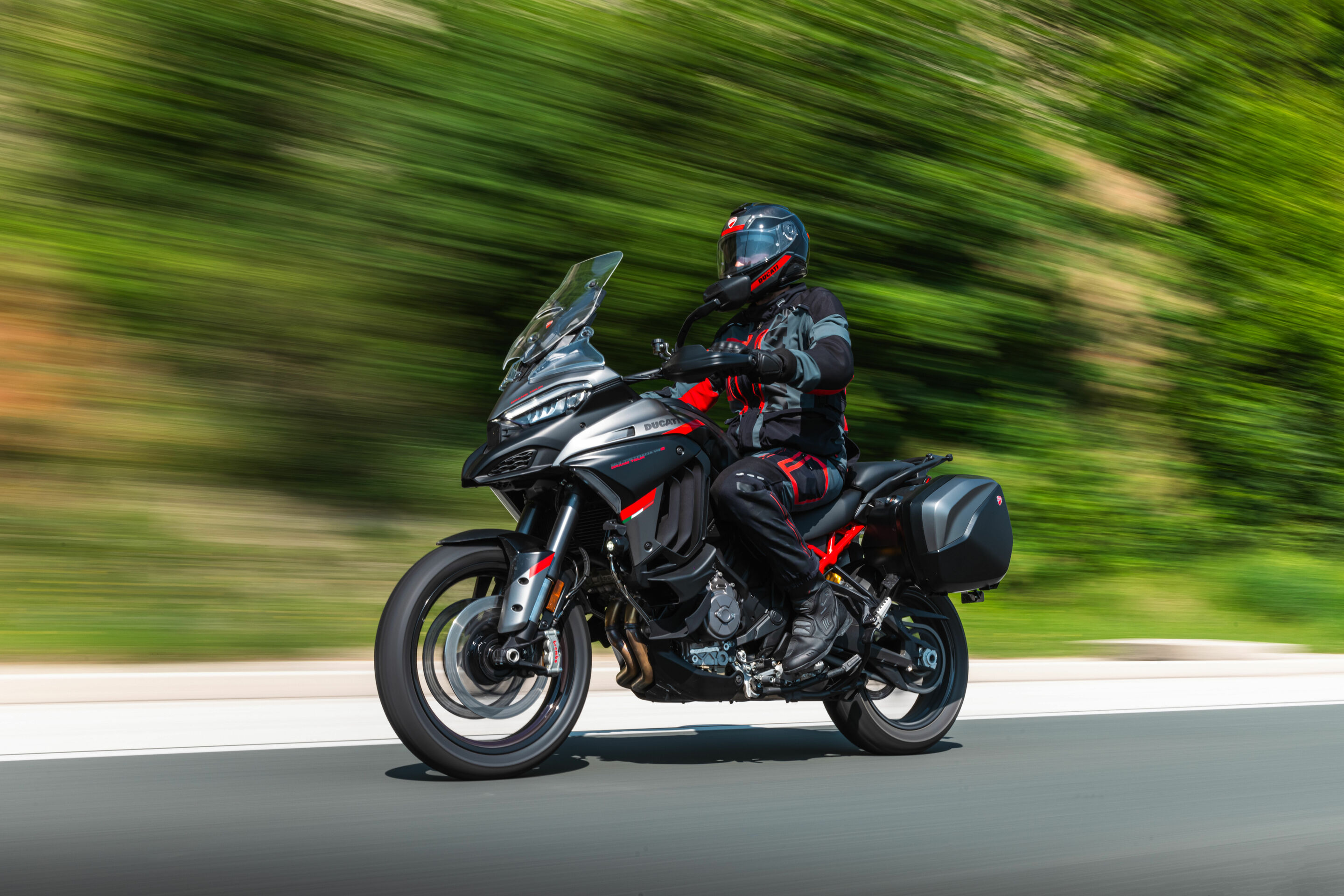 Ducati stabilizes its position in the main markets - Ducati Multistrada V4 Grand Tour