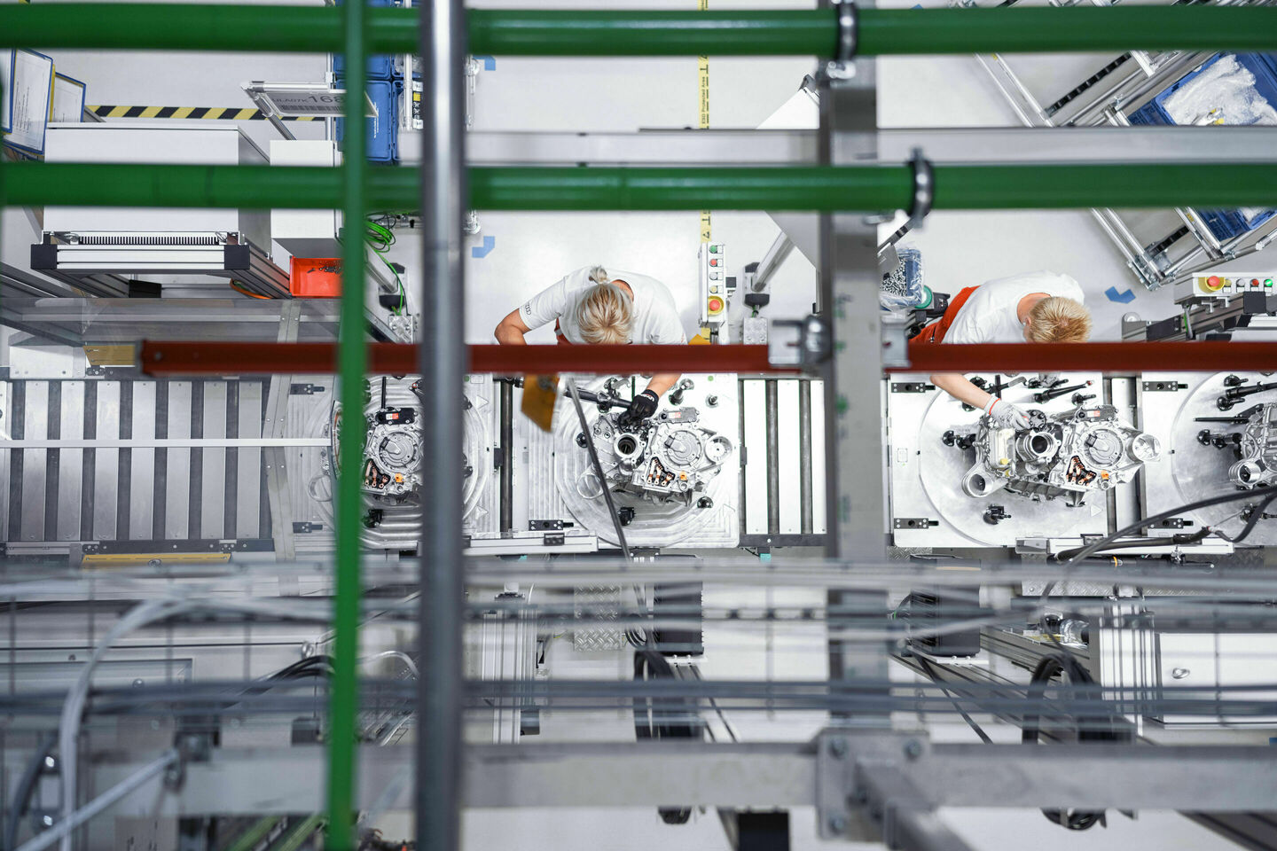 Audi begins production of electric motors for the PPE in Győr | Photo ...