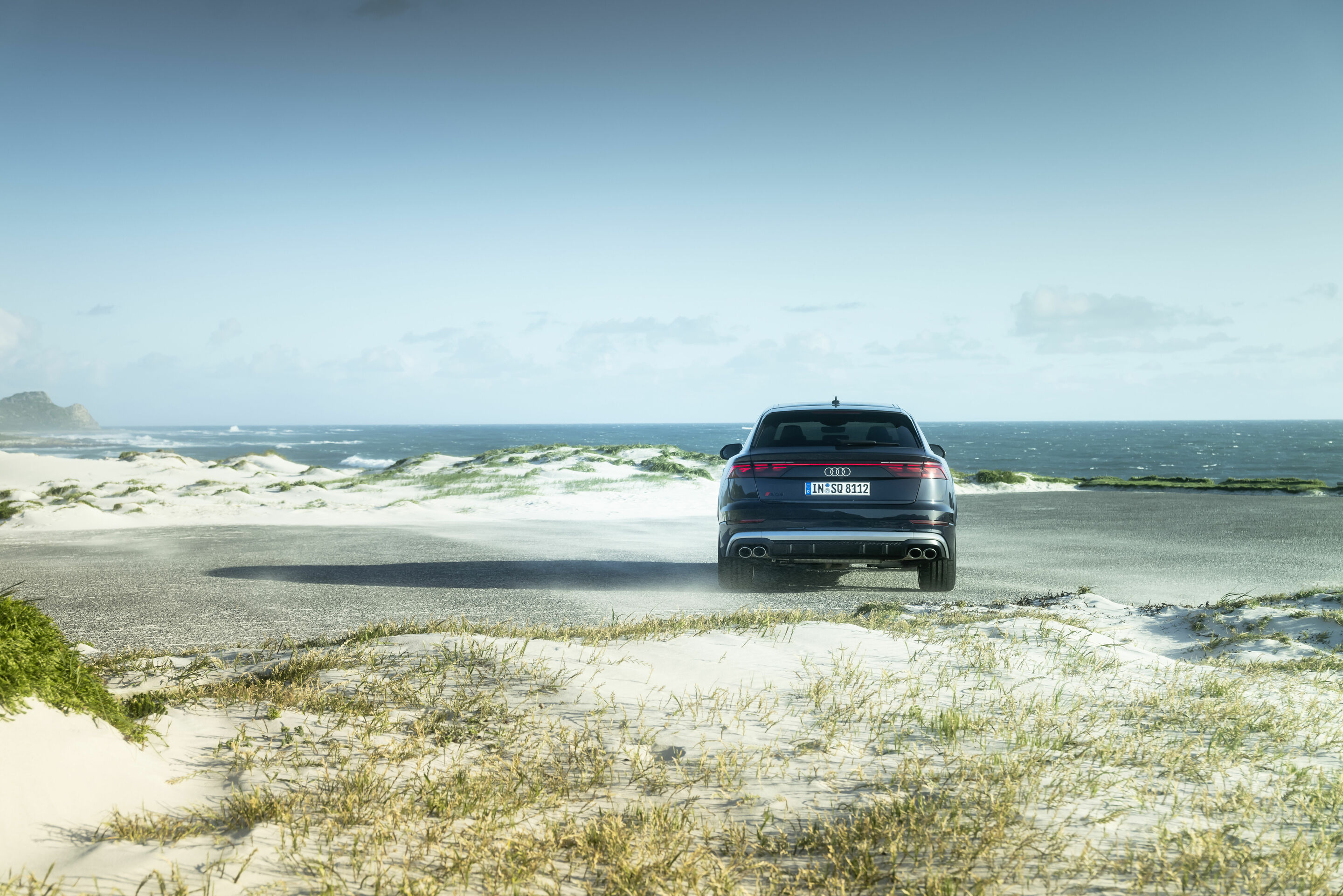 Audi SQ8 TFSI - Standaufnahme,
Farbe: Waitomoblau