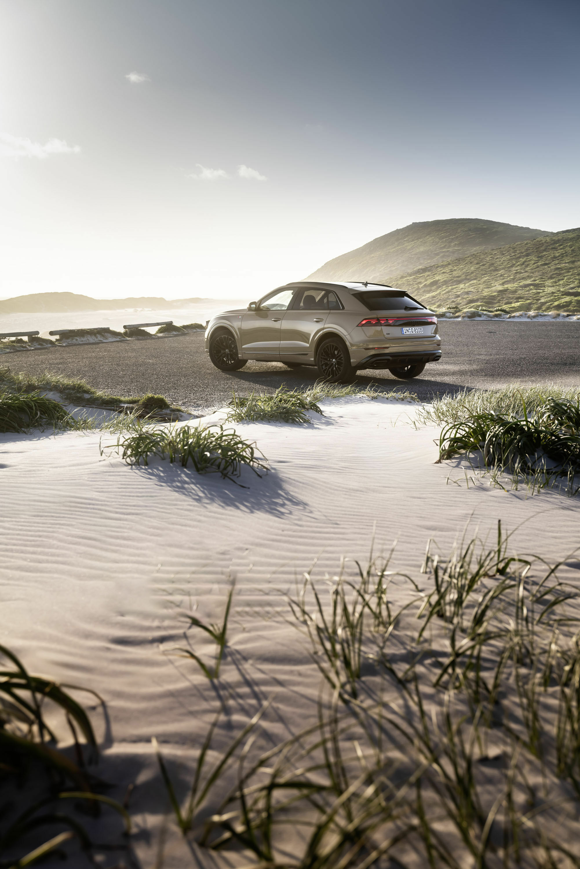 Audi Q8 - Standaufnahme,
Farbe: Sakhirgold Metallic