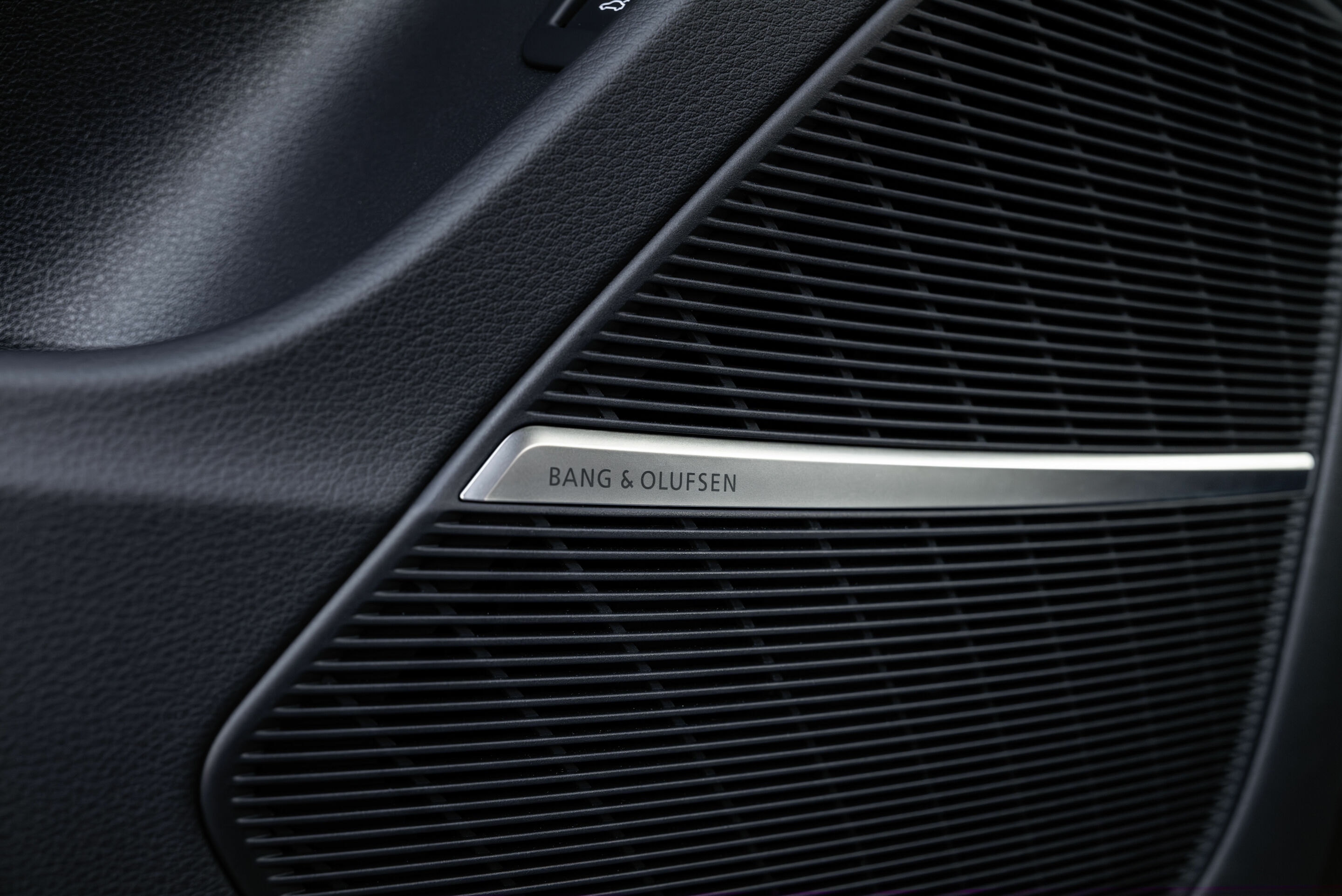 Audi Q8 - Detail,
Farbe: Sakhirgold Metallic