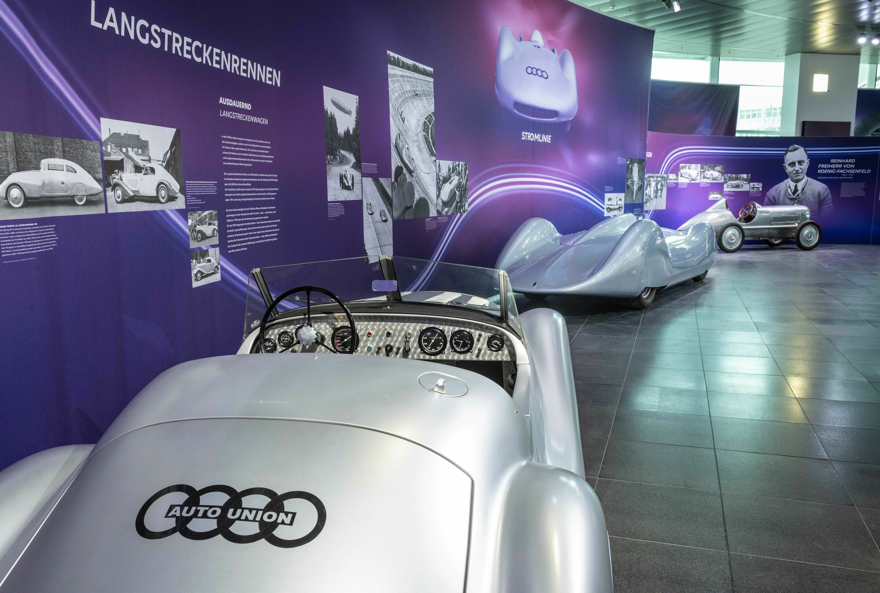 Jetzt wird’s windschnittig im Audi museum mobile - Audi Tradition nimmt alle Technikinteressierten von 18. November 2023 bis 9. Juni 2024 mit auf eine Zeitreise durch die Geschichte der Aerodynamik und zeigt in der Ausstellung „Windschnittig“ im Audi...