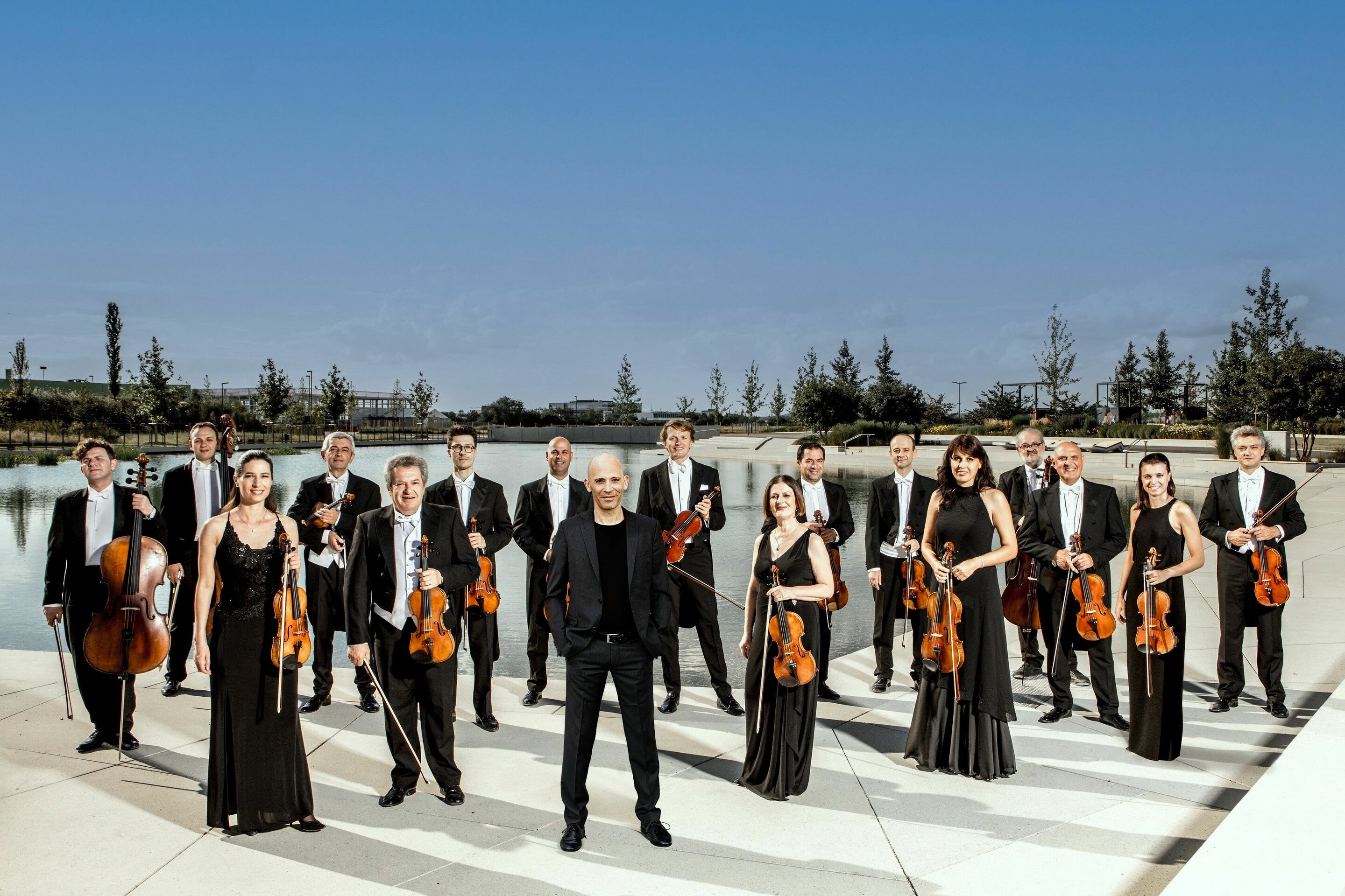 Audi Weihnachtskonzert läutet Feiertage ein - Das Georgische Kammerorchester präsentiert am 15. Dezember ein stimmungsvolles Weihnachtskonzert.