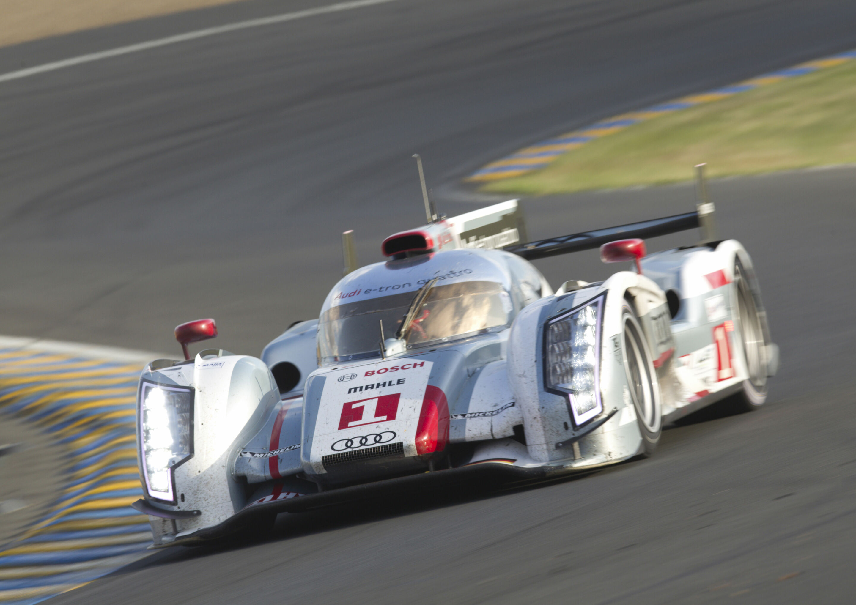 Mission Titelverteidigung: Audi nominiert Fahrerteams für die Langstrecken-WM - Audi R18 e-tron quattro, Le Mans 2012.