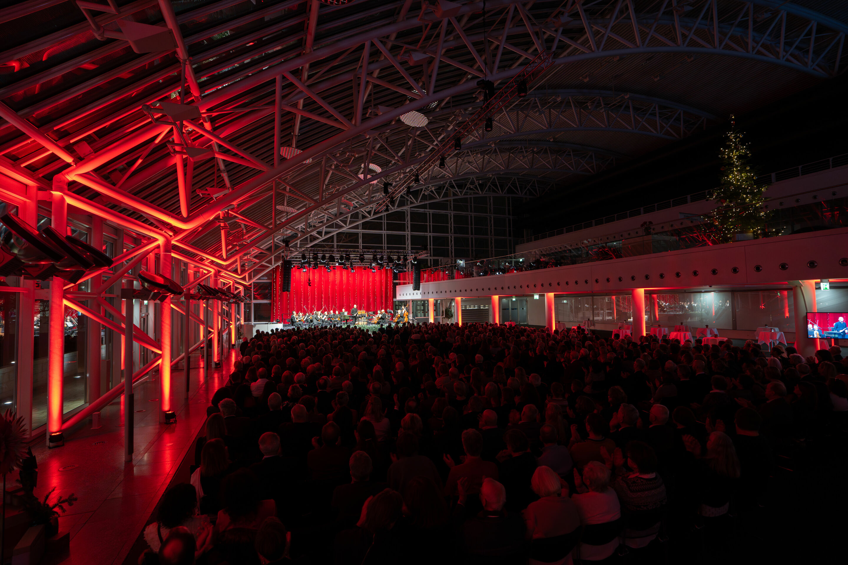 Audi Weihnachtskonzert am 15.12.2023 - Georgisches Kammerorchester Ingolstadt