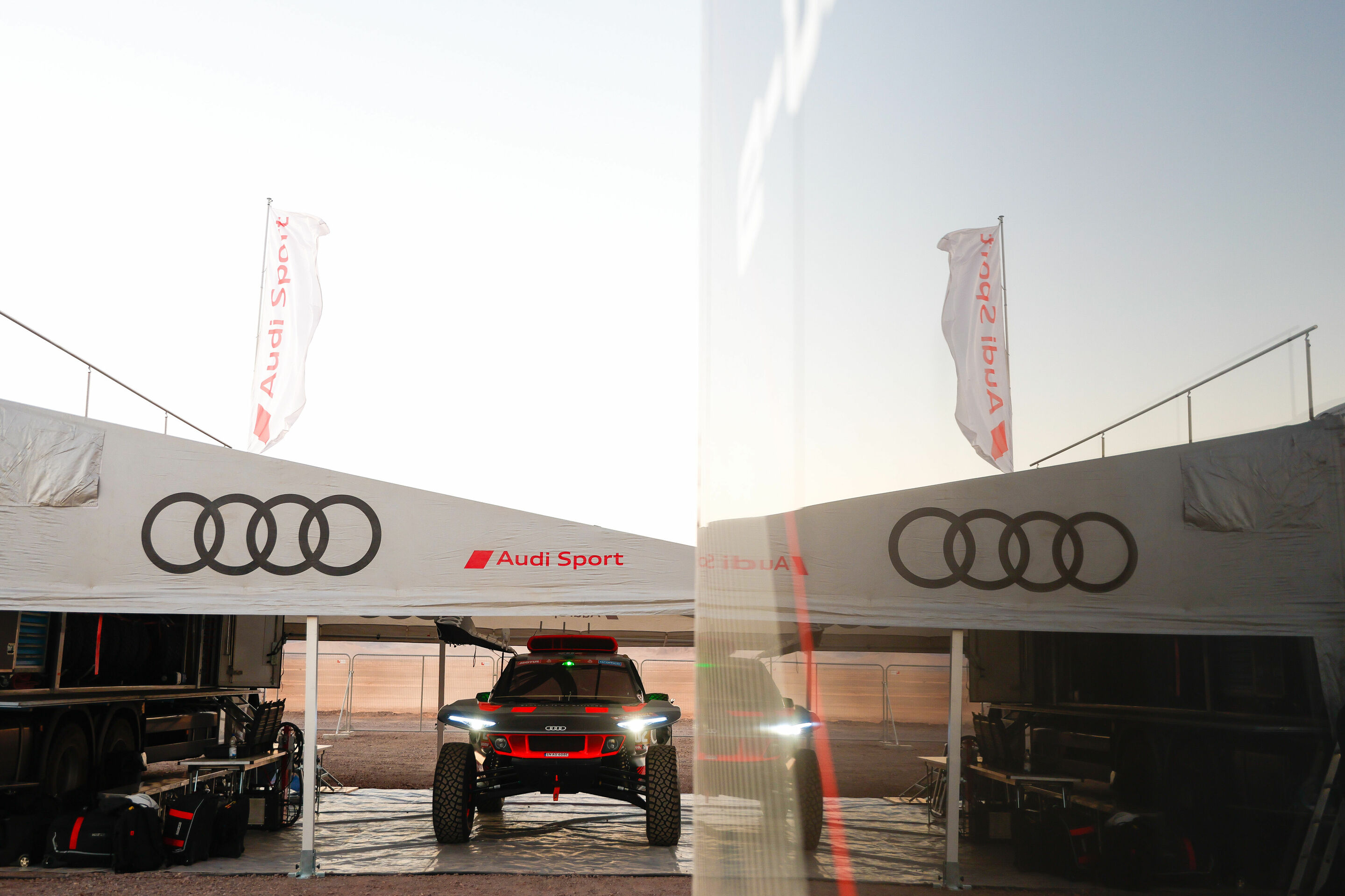 Rallye Dakar 2024 - Audi RS Q e-tron #202 (Team Audi Sport), Stéphane Peterhansel/Edouard Boulanger