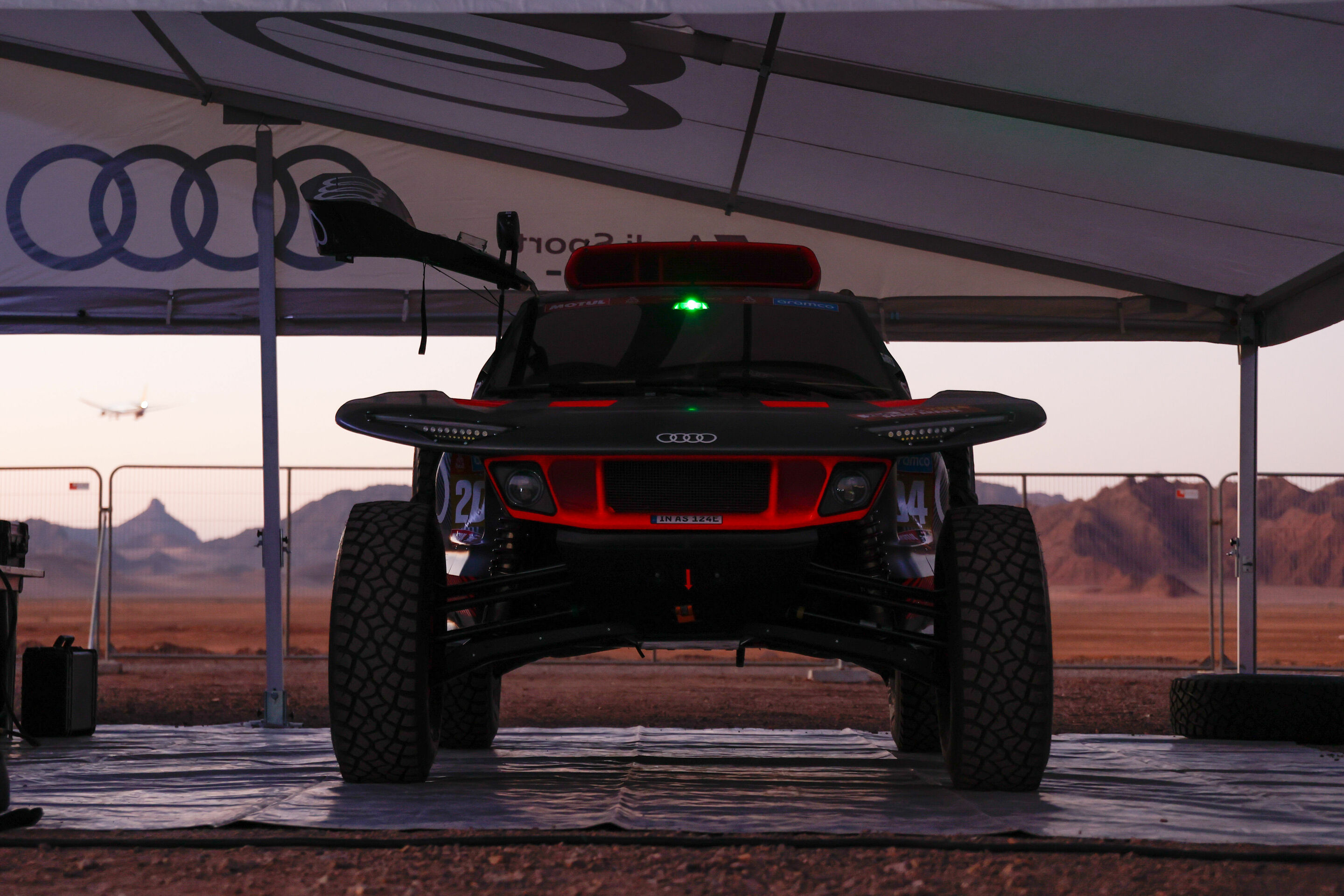 Rallye Dakar 2024 - Audi RS Q e-tron #204 (Team Audi Sport), Carlos Sainz/Lucas Cruz