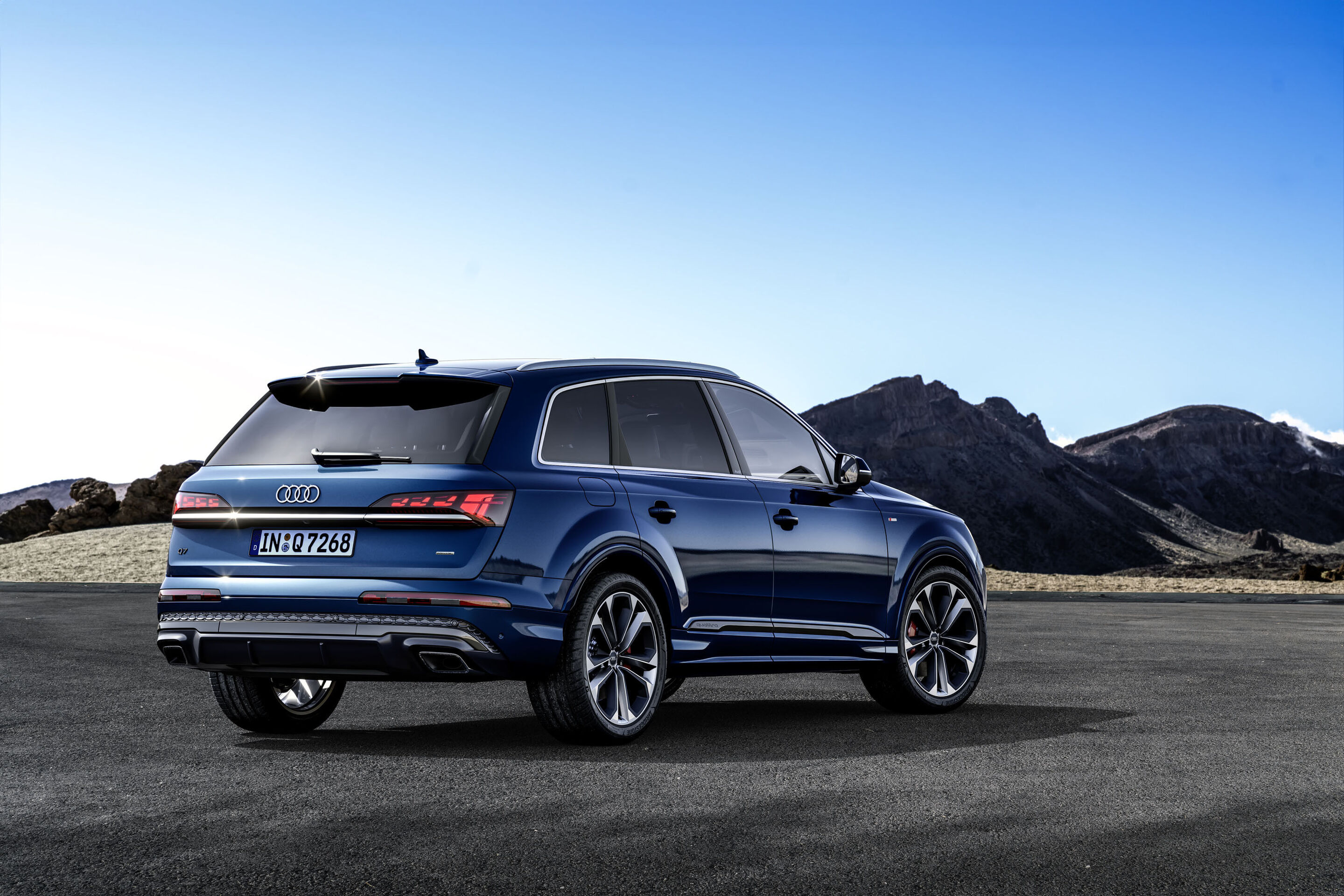 Audi Q7 (until 2026) - Static photo,
Colour: Ascari blue metallic