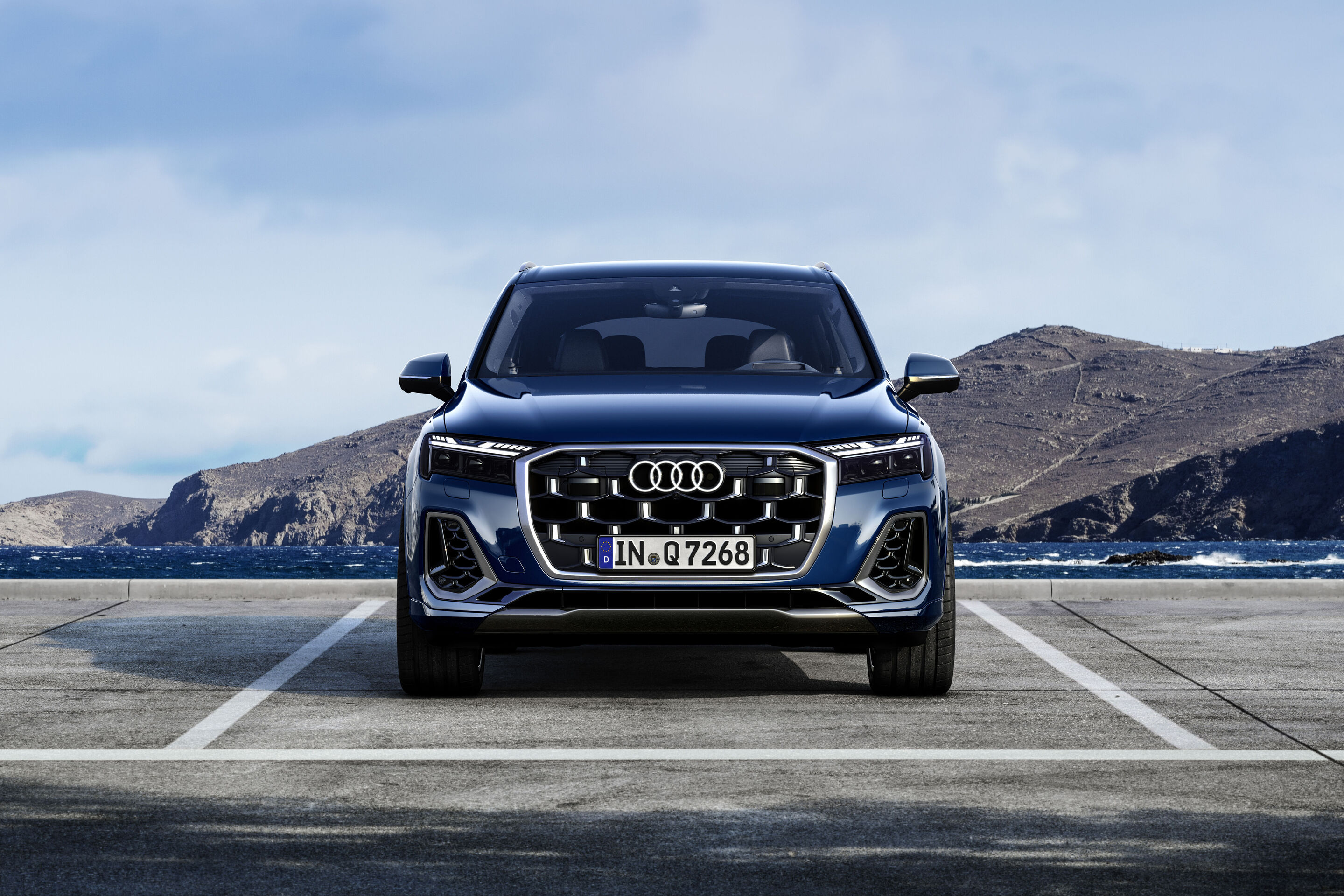 Audi Q7 (until 2026) - Static photo,
Colour: Ascari blue metallic