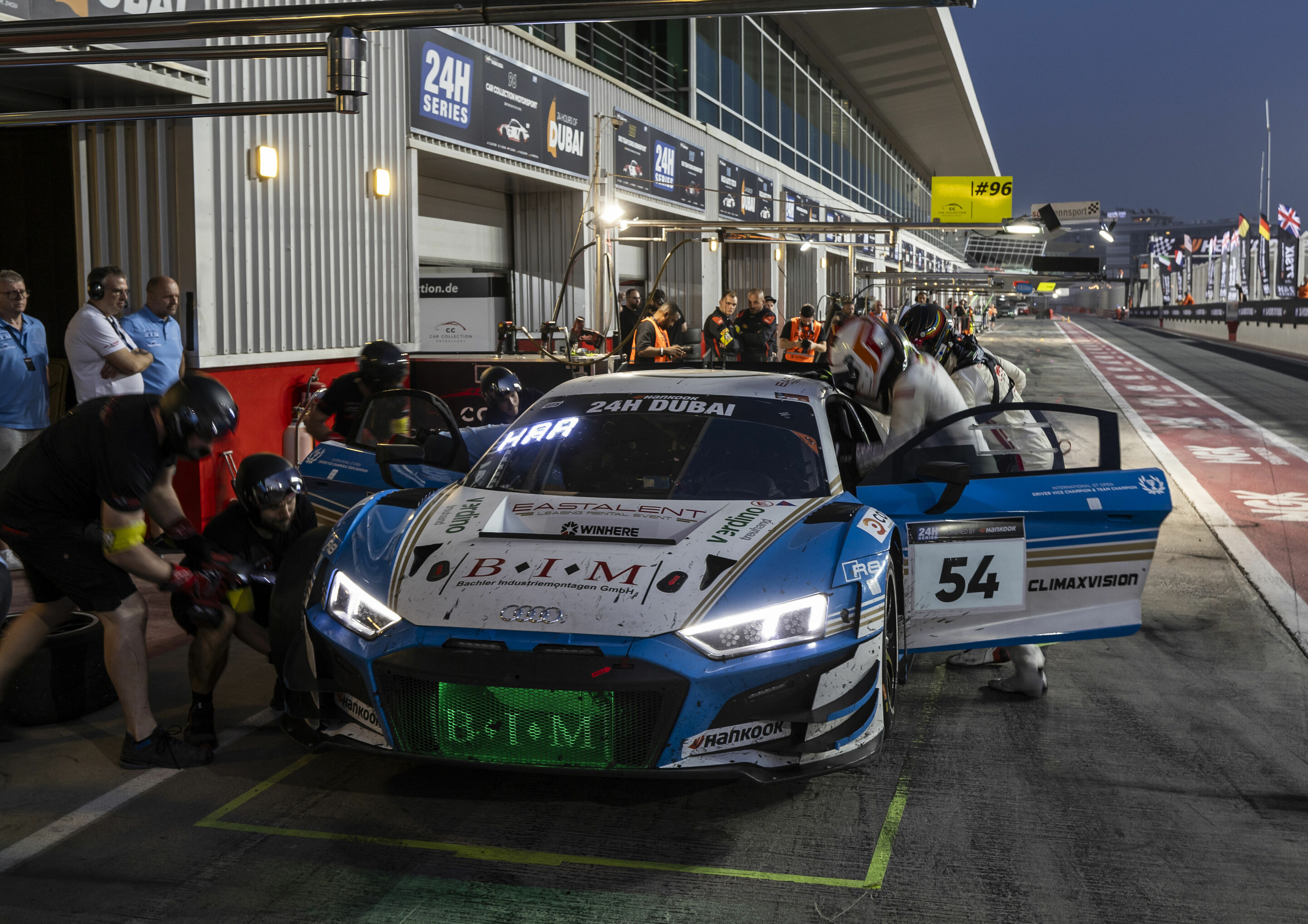 24h Dubai 2024 - Audi R8 LMS #54 (Eastalent Racing), Christopher Haase/Gilles Magnus/Simon Reicher/Markus Winkelhock/Mike Zhou