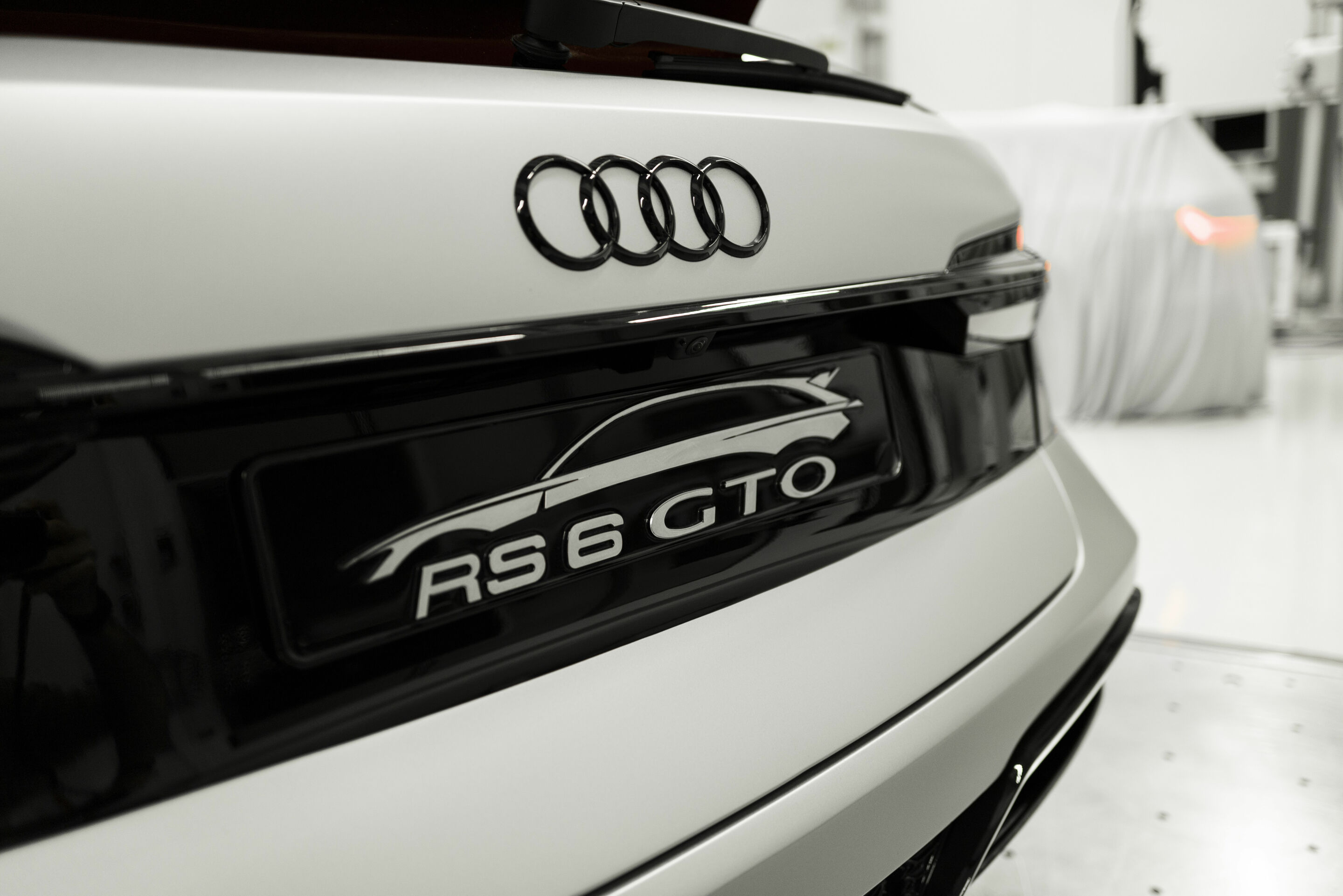 Audi RS 6 Avant GT - Design details of the RS 6 GTO concept.