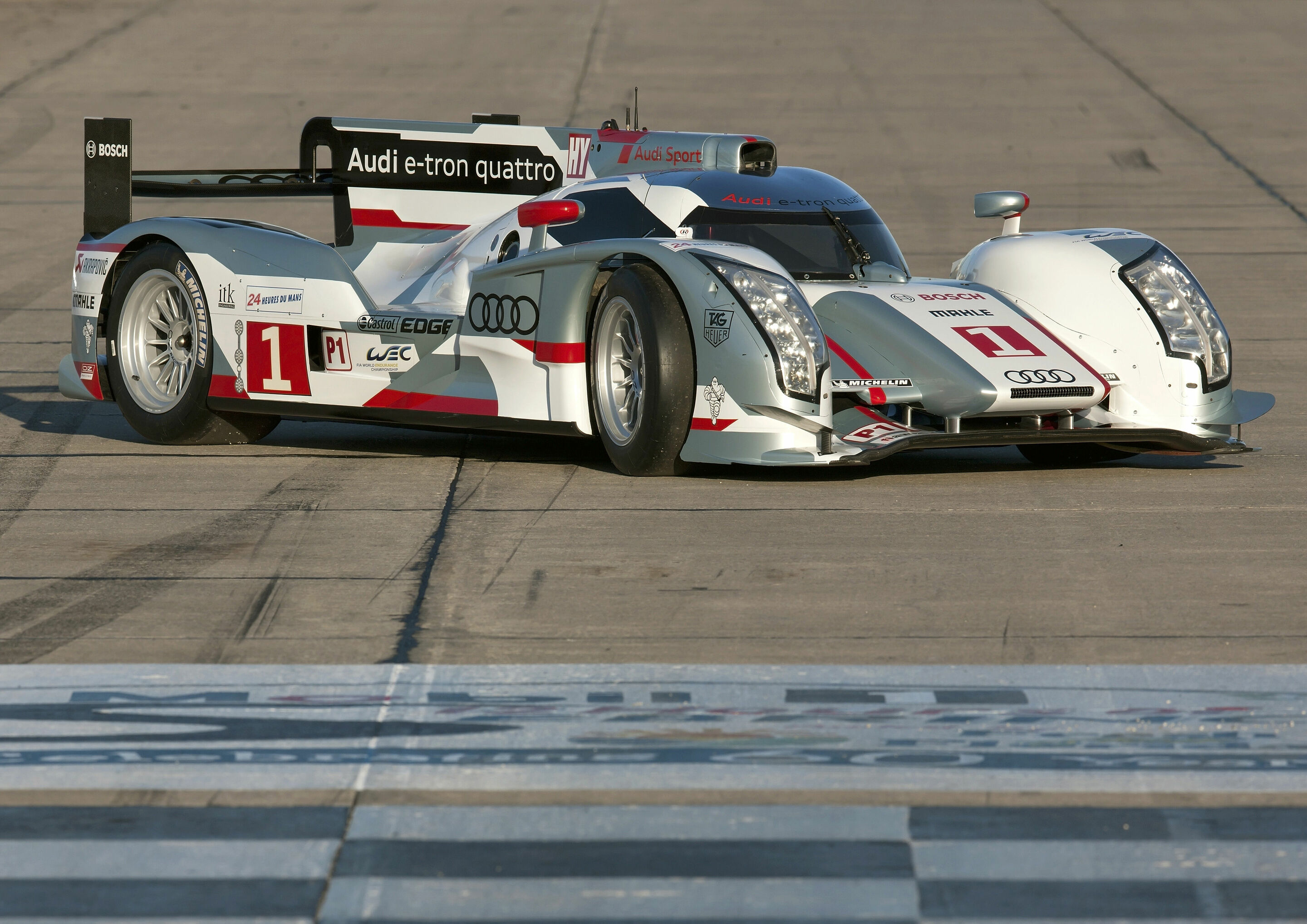 Audi to compete with two R18 e-tron quattro cars at Sebring - March 16, 2013 will mark the end of an era as the world’s highest-caliber sports cars are running at the tradition-steeped Sebring 12 Hours for the last time. Audi aims for its eleventh overall...