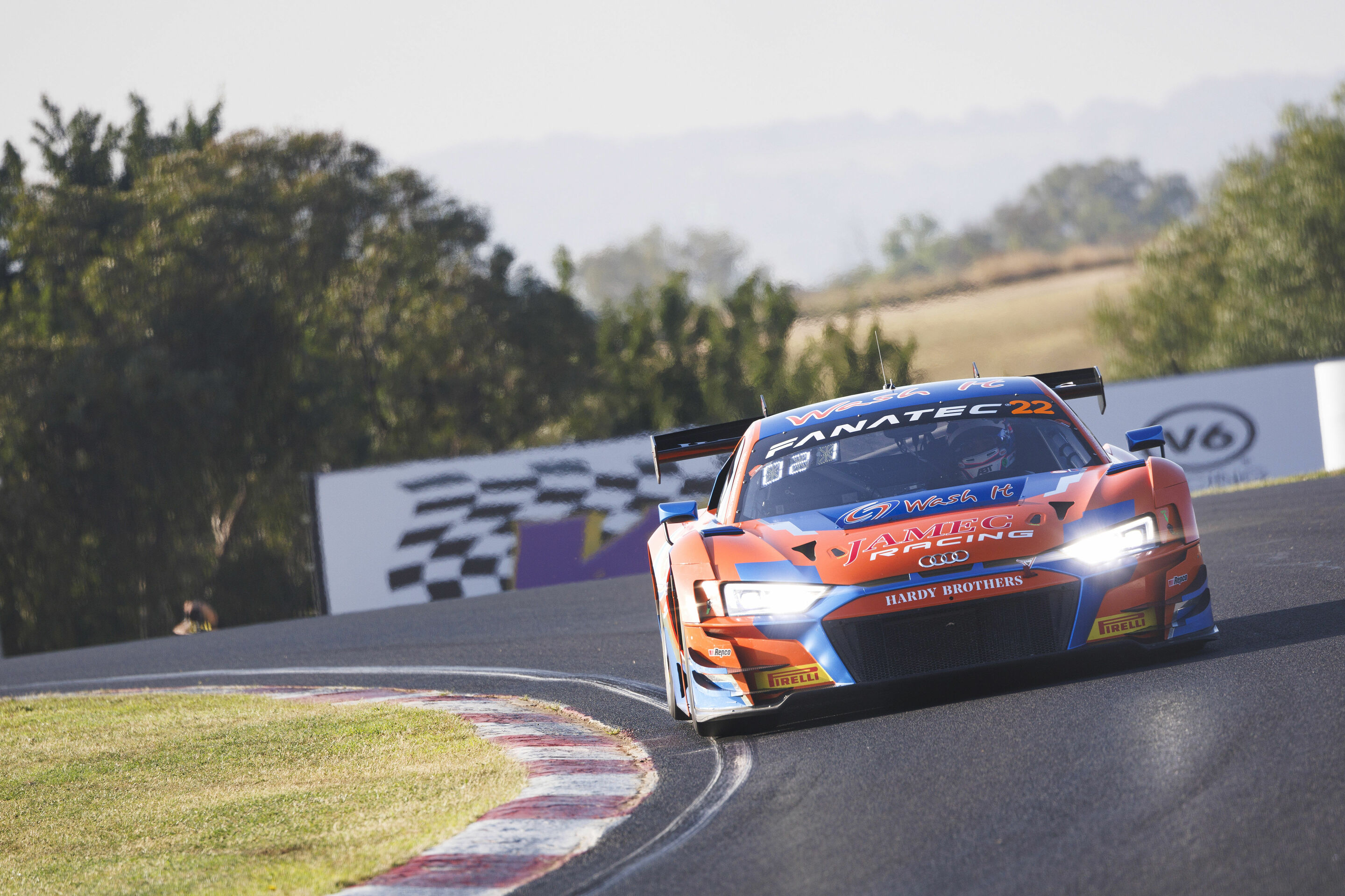 12h Bathurst 2024 - Audi R8 LMS #22 (Wash It Team MPC), Christopher Haase/Kelvin van der Linde/Liam Talbot