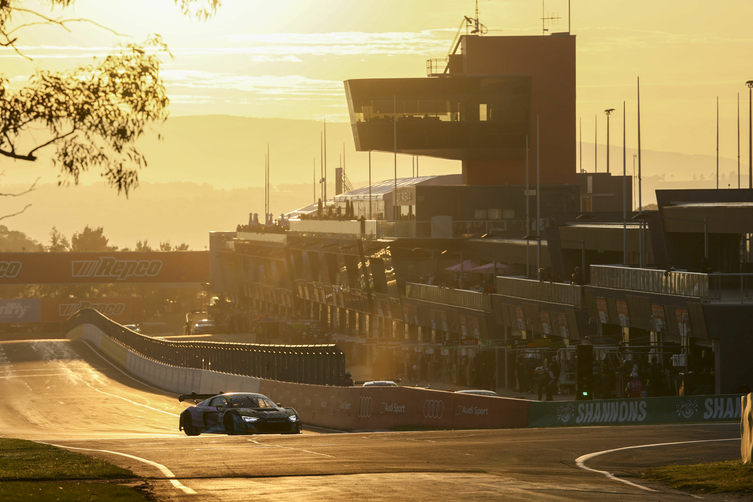 12h Bathurst 2024 - Audi R8 LMS #44 (Valmont Racing), Sergio Pires/Bradley Shiels/Luke Youlden/Marcel Zalloua