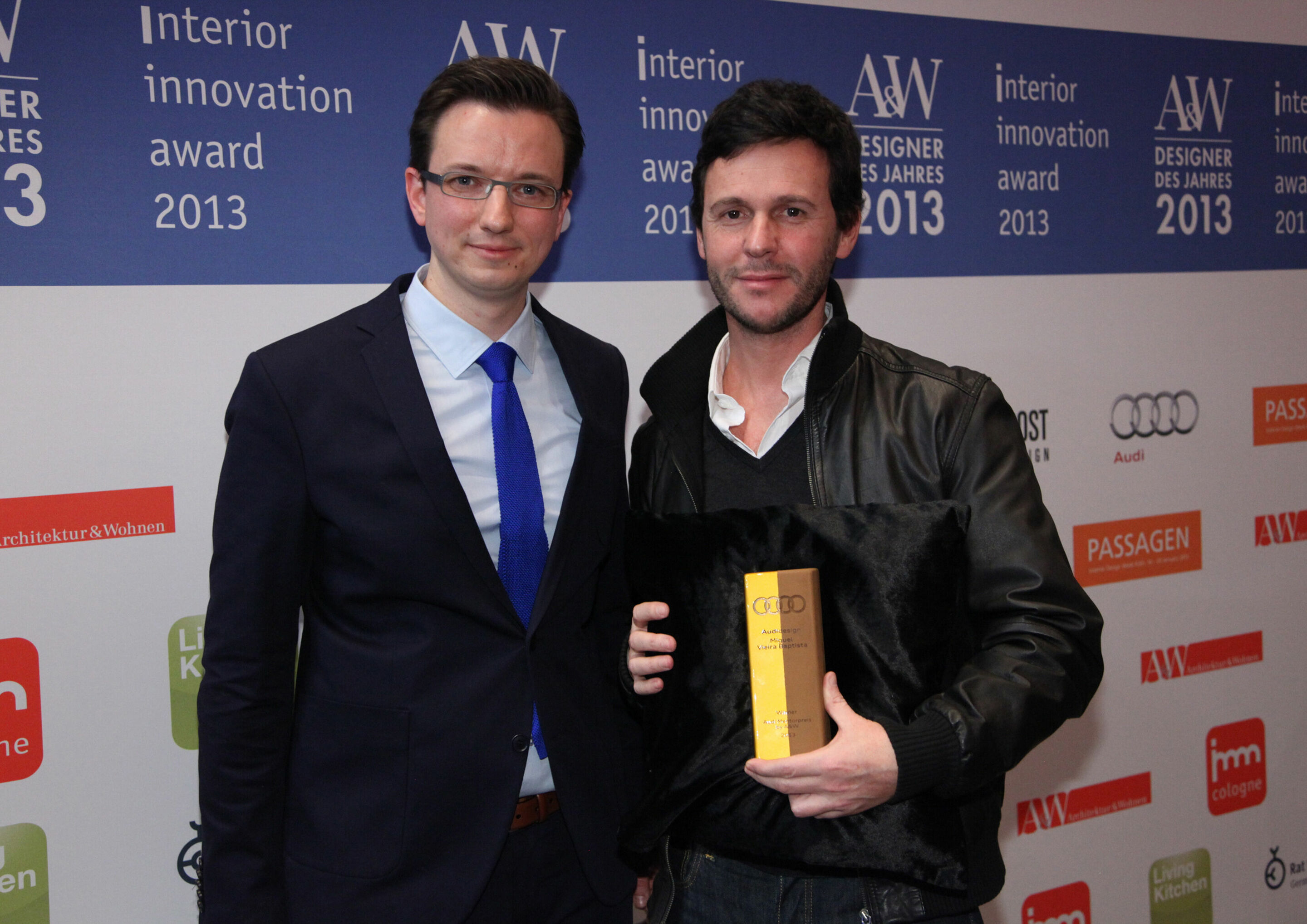 Designer Miguel Vieira Baptista wins “Audi Mentor Prize by A&W” - At the award ceremony A&W Designer of the Year in the Rautenstrauch-Joest-Museum in Cologne: André Georgi, Head of Product Design at the Audi Concept Design Studio in Munich, awarded the...
