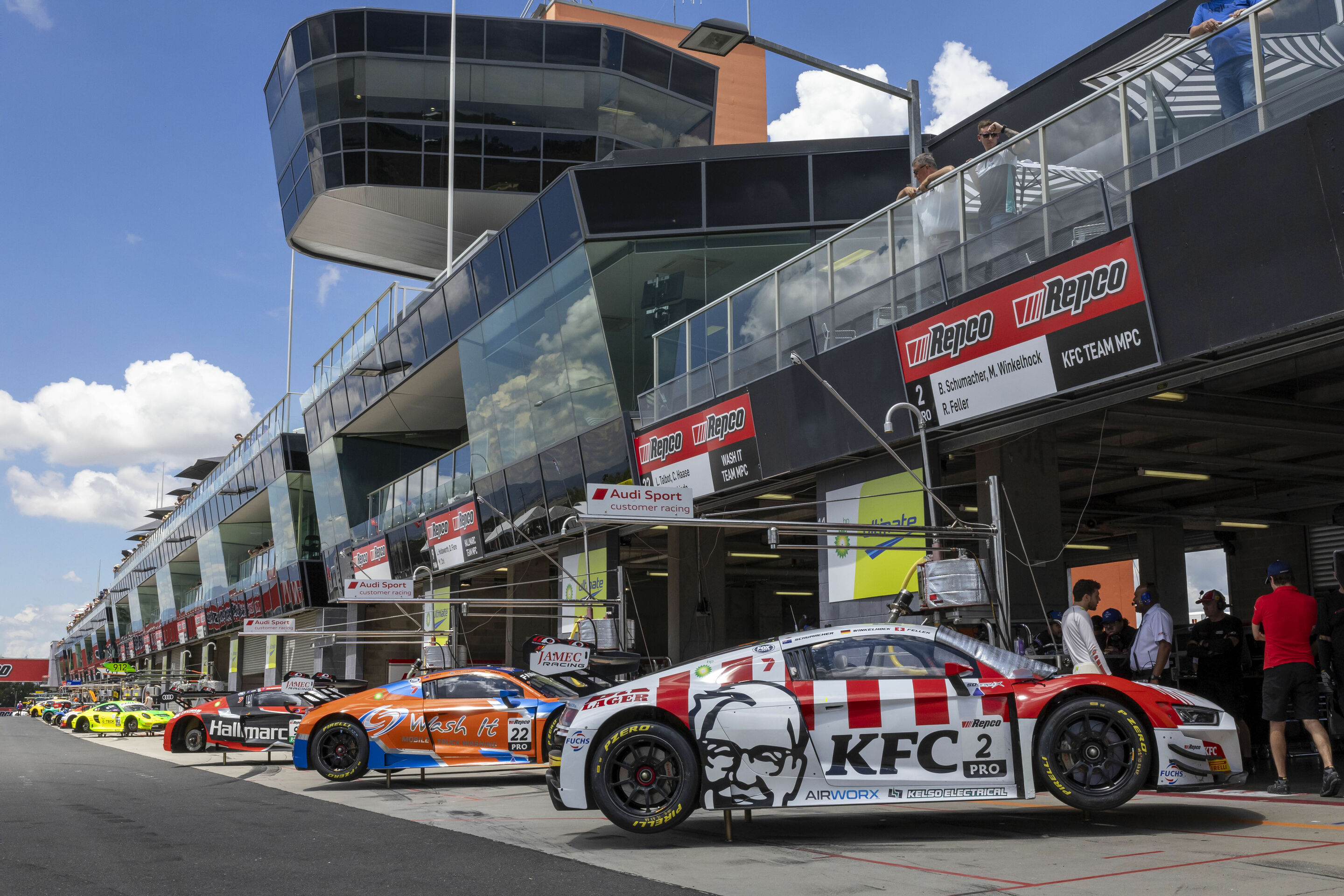12h Bathurst 2024 - Audi R8 LMS #2 (KFC Team MPC), Ricardo Feller/Brad Schumacher/Markus Winkelhock