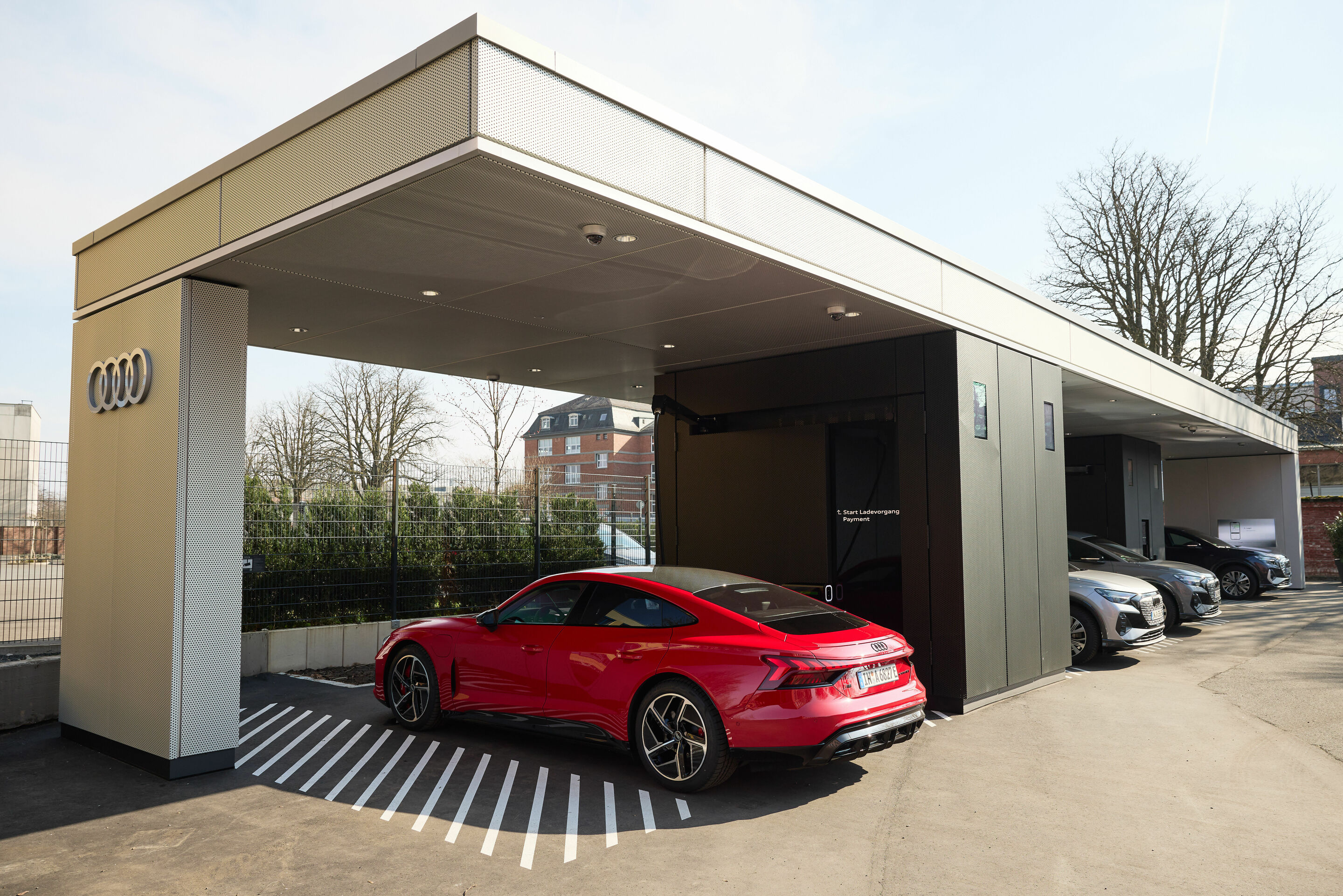Audi charging hub Frankfurt - Four vehicles can charge at the same time.