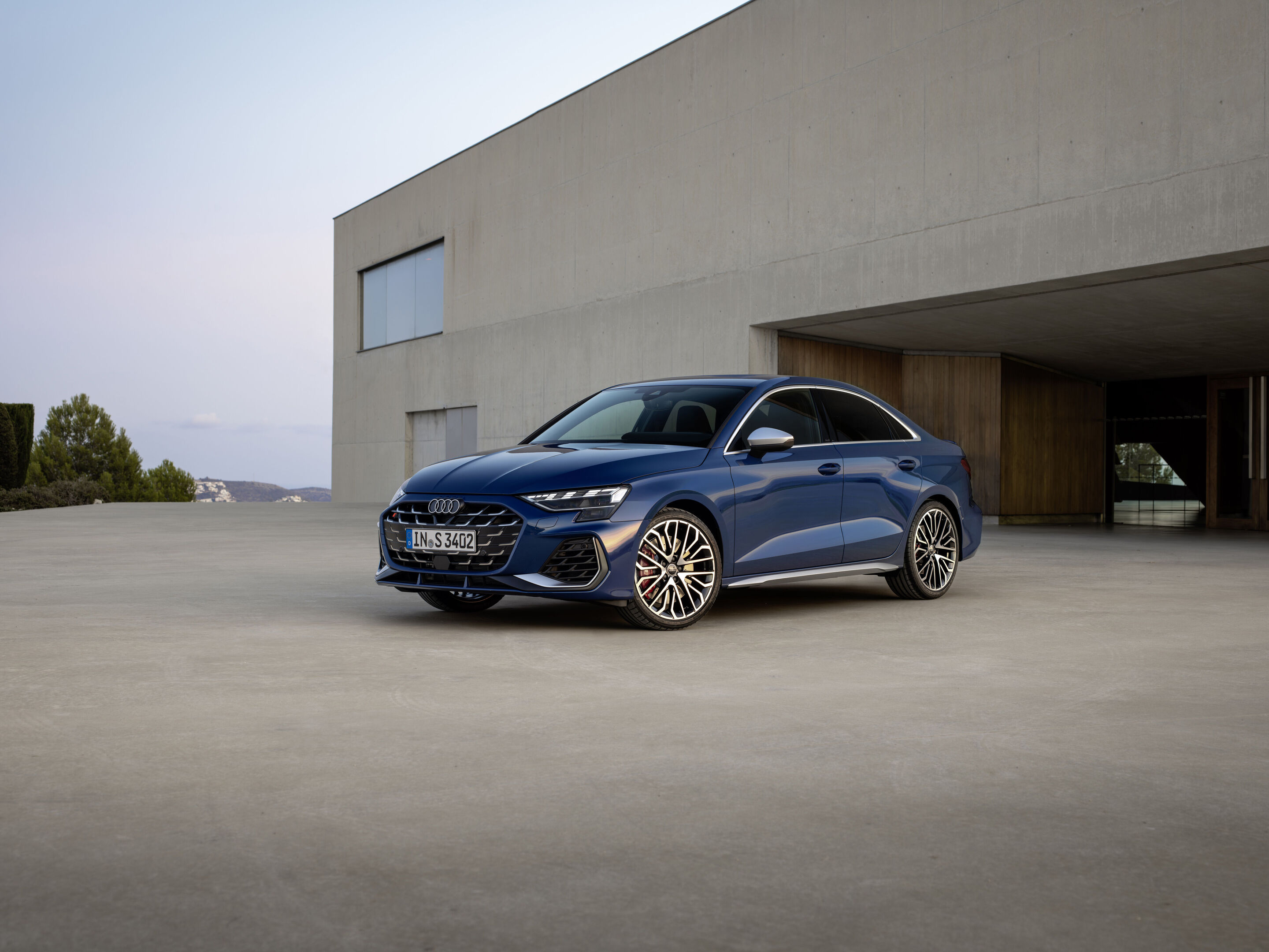 Audi S3 Limousine - Standaufnahme,
Farbe: Ascariblau Metallic