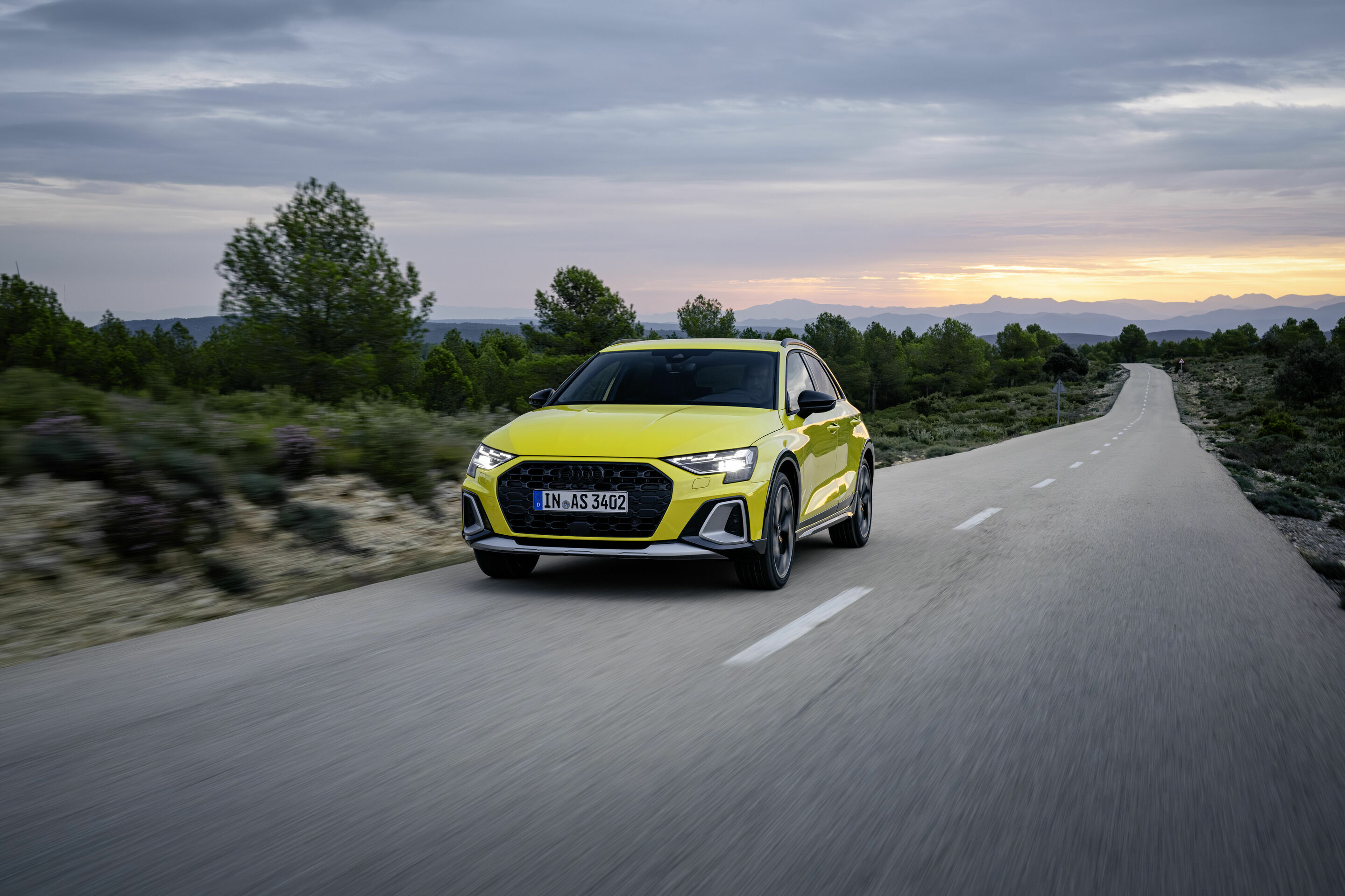 Audi A3 allstreet - Dynamic photo,
Colour: Python yellow