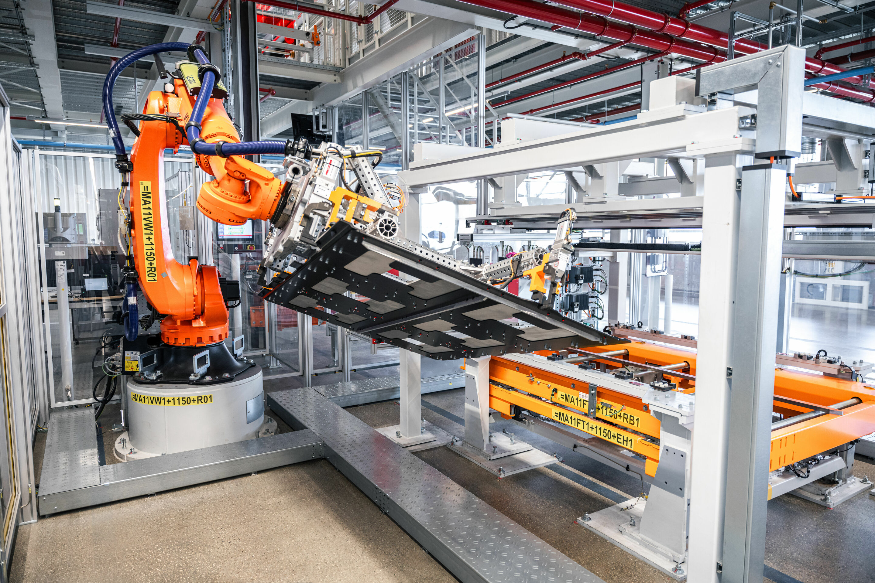 Produktion Audi Q6 e-tron am Standort Ingolstadt - Hochautomatisierte Batteriemontage