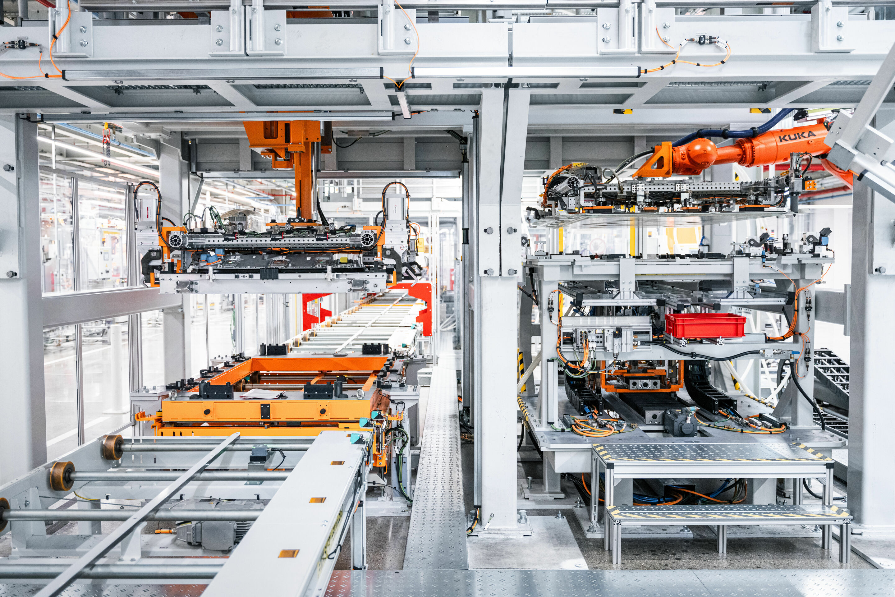 Produktion Audi Q6 e-tron am Standort Ingolstadt - Hochautomatisierte Batteriemontage