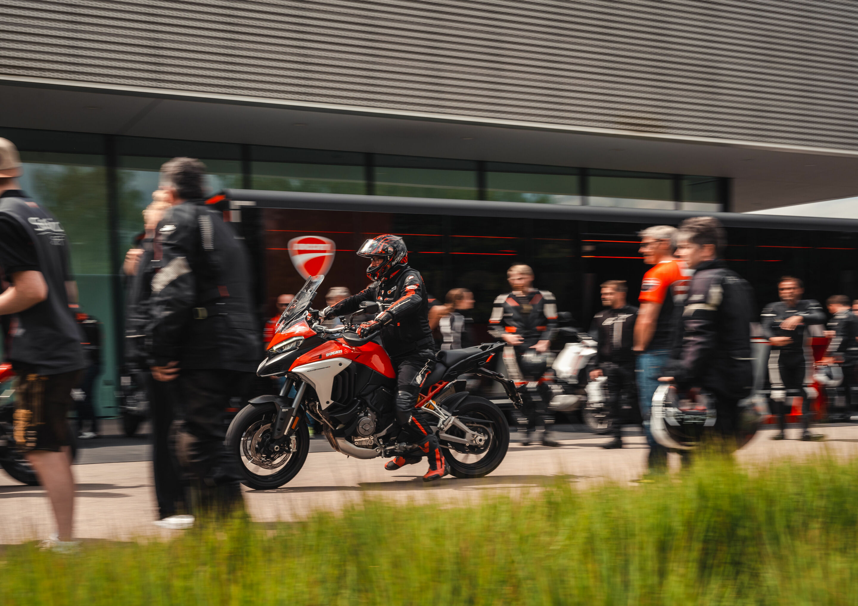 Motorrad-Neuheiten entdecken bei der Ducati Testride Roadshow - Die Ducati Testride Roadshow kommt am 27. und 28. April nach Ingolstadt.