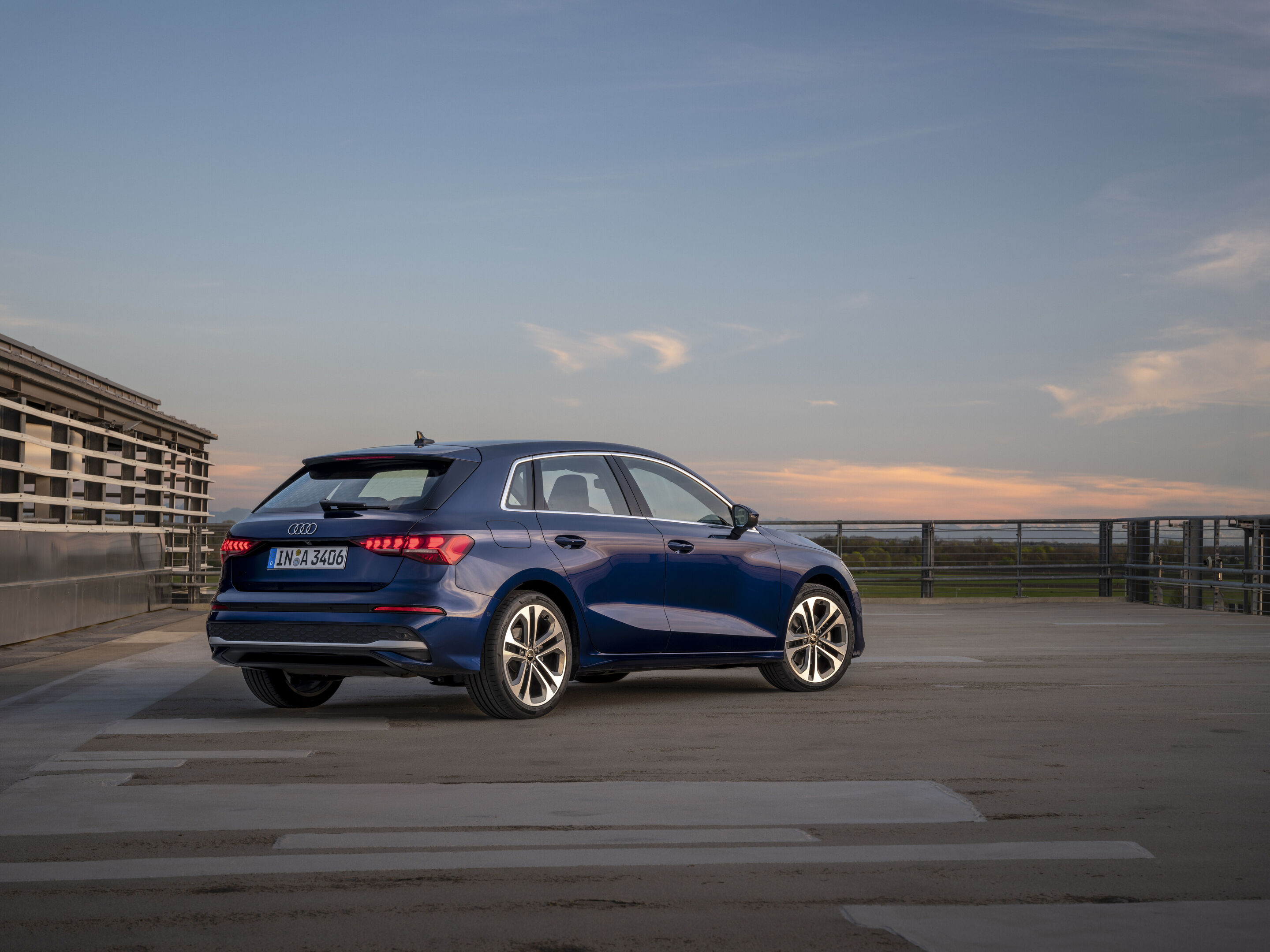 Audi A3 Sportback - Standaufnahme,
Farbe: Navarrablau