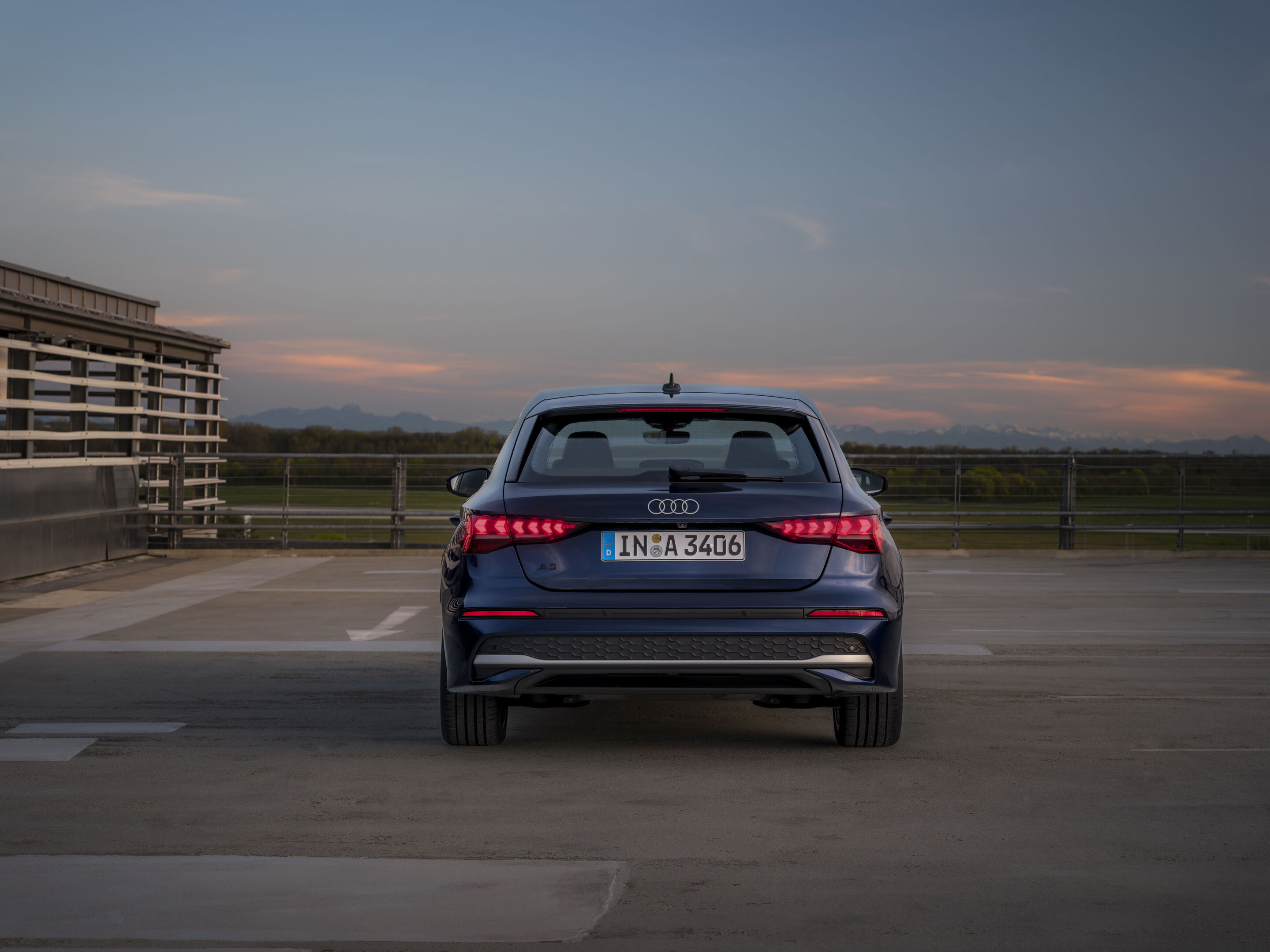 Audi A3 Sportback - Standaufnahme,
Farbe: Navarrablau