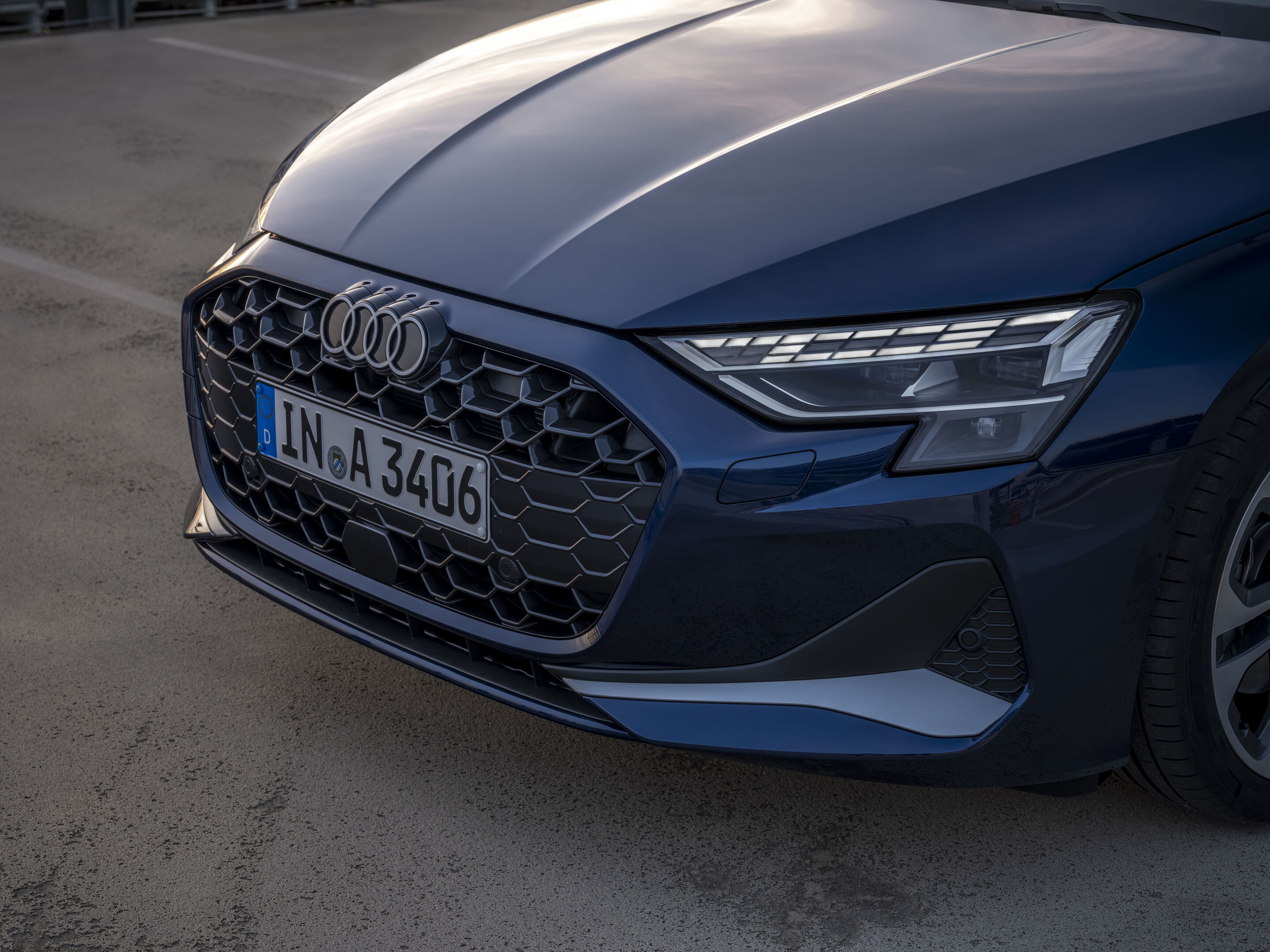 Audi A3 Sportback - Detail,
Farbe: Navarrablau