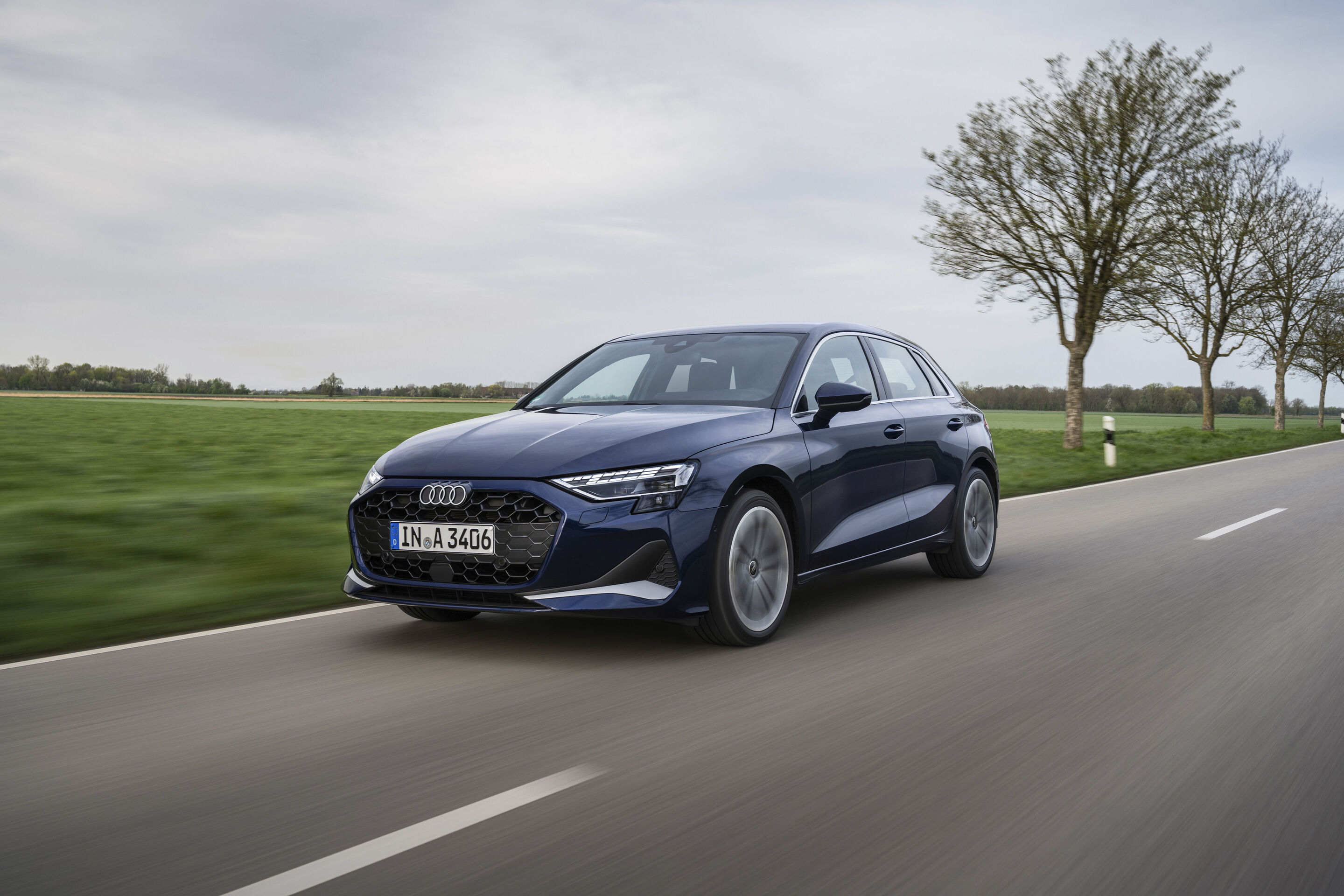 Audi A3 Sportback - Dynamic photo,
Colour: Navarra blue