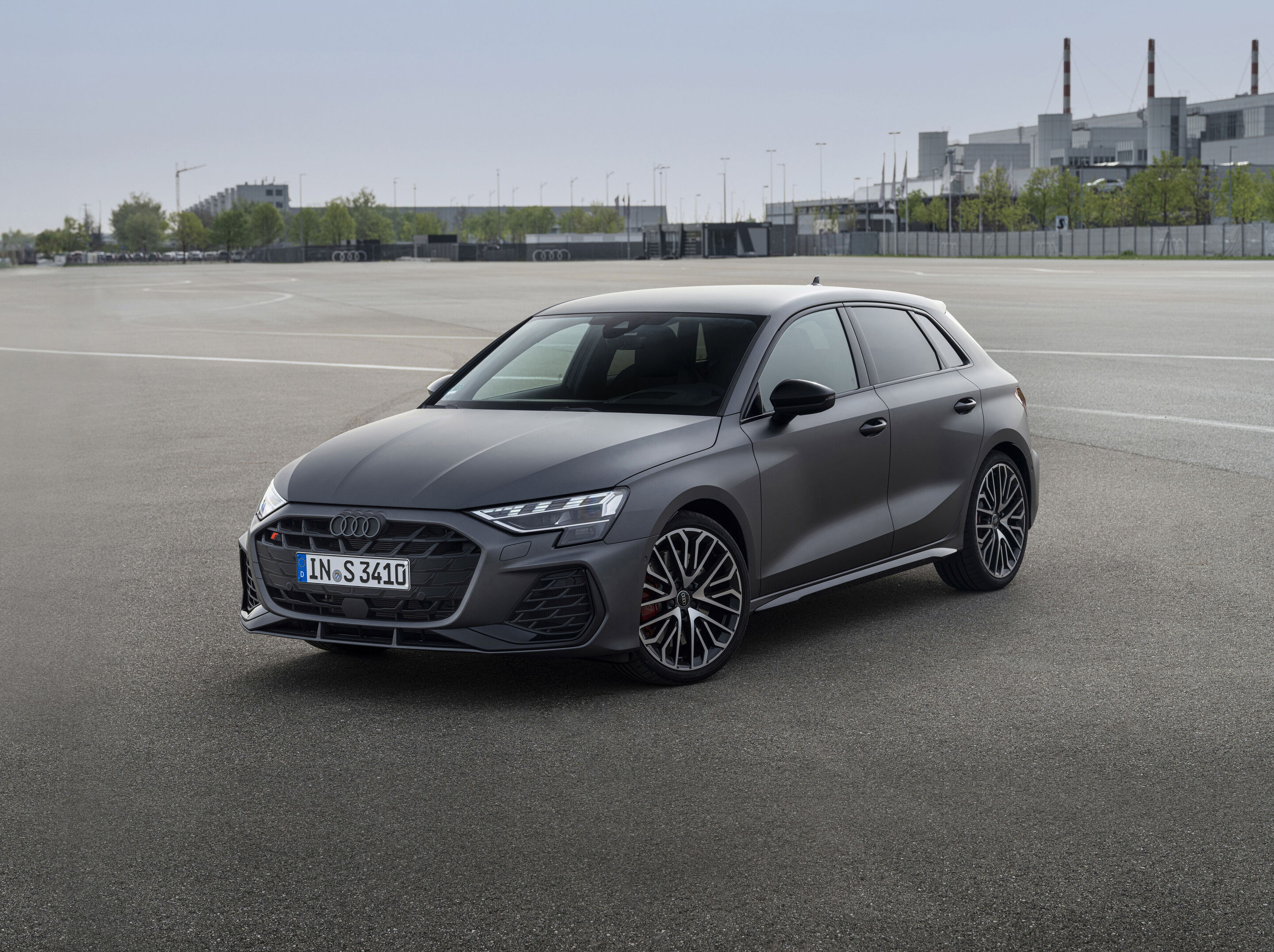 Audi S3 Sportback - Standaufnahme, 
Farbe: Daytonagrau matt