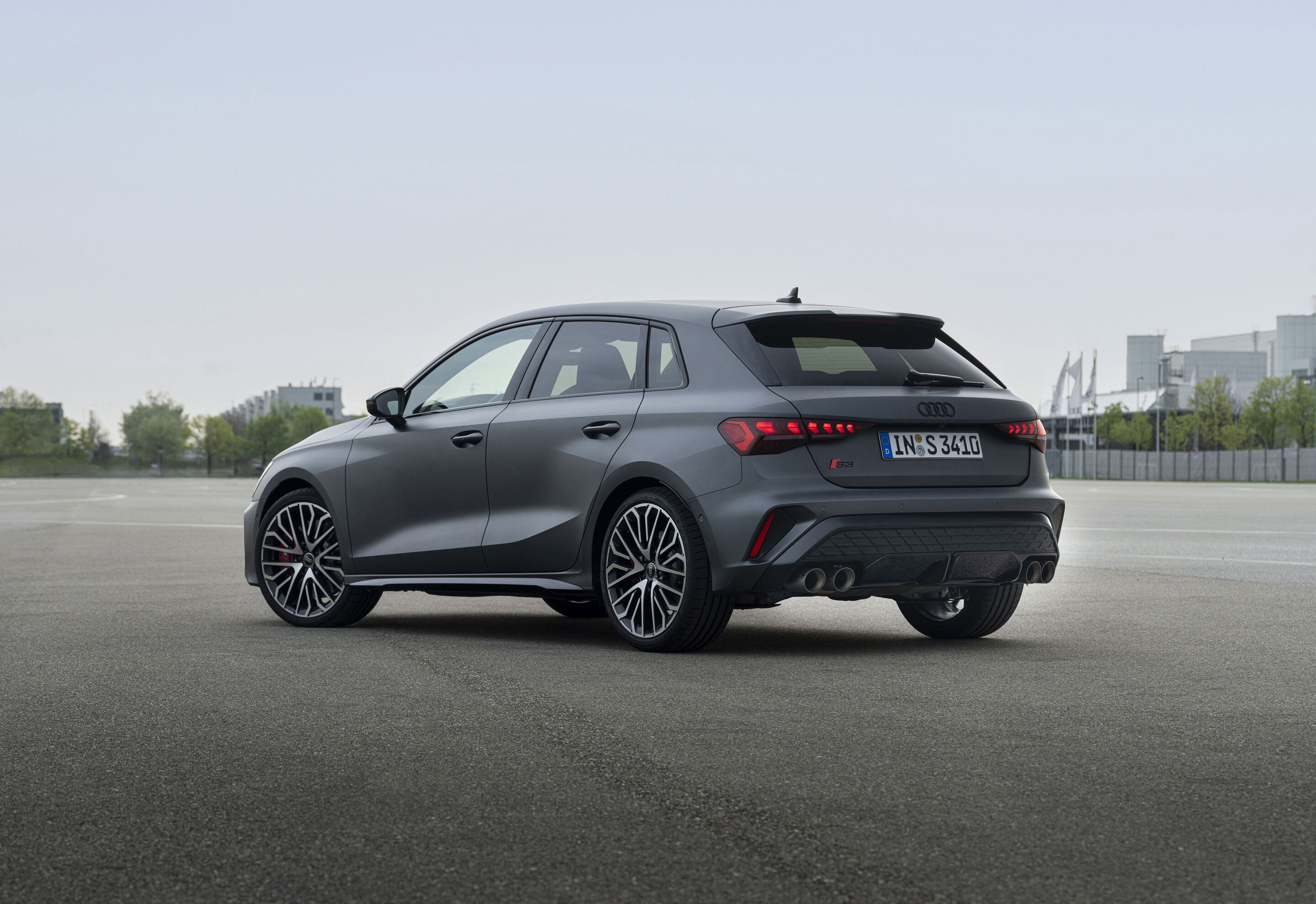 Audi S3 Sportback - Standaufnahme, 
Farbe: Daytonagrau matt