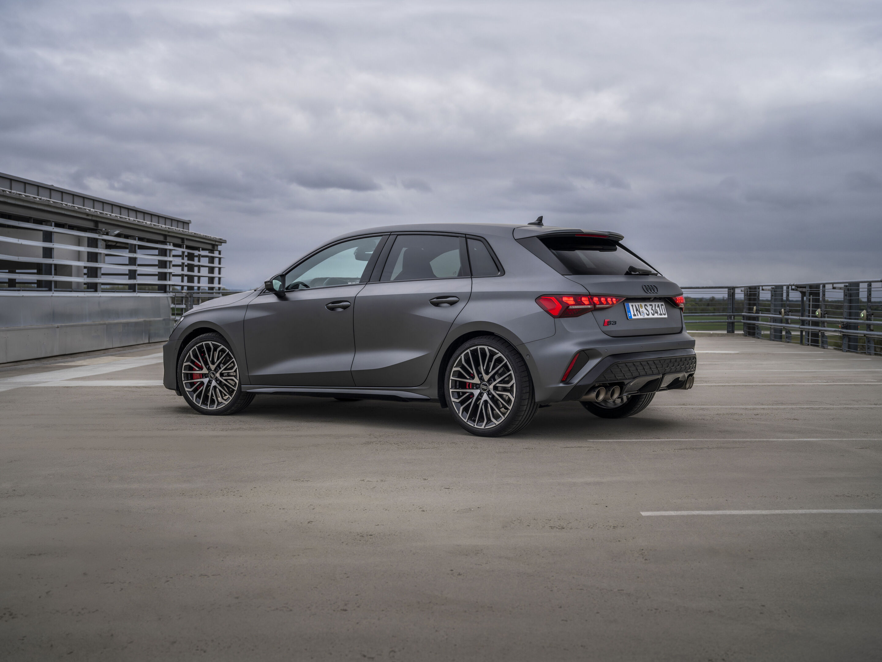 Audi S3 Sportback - Standaufnahme, 
Farbe: Daytonagrau matt