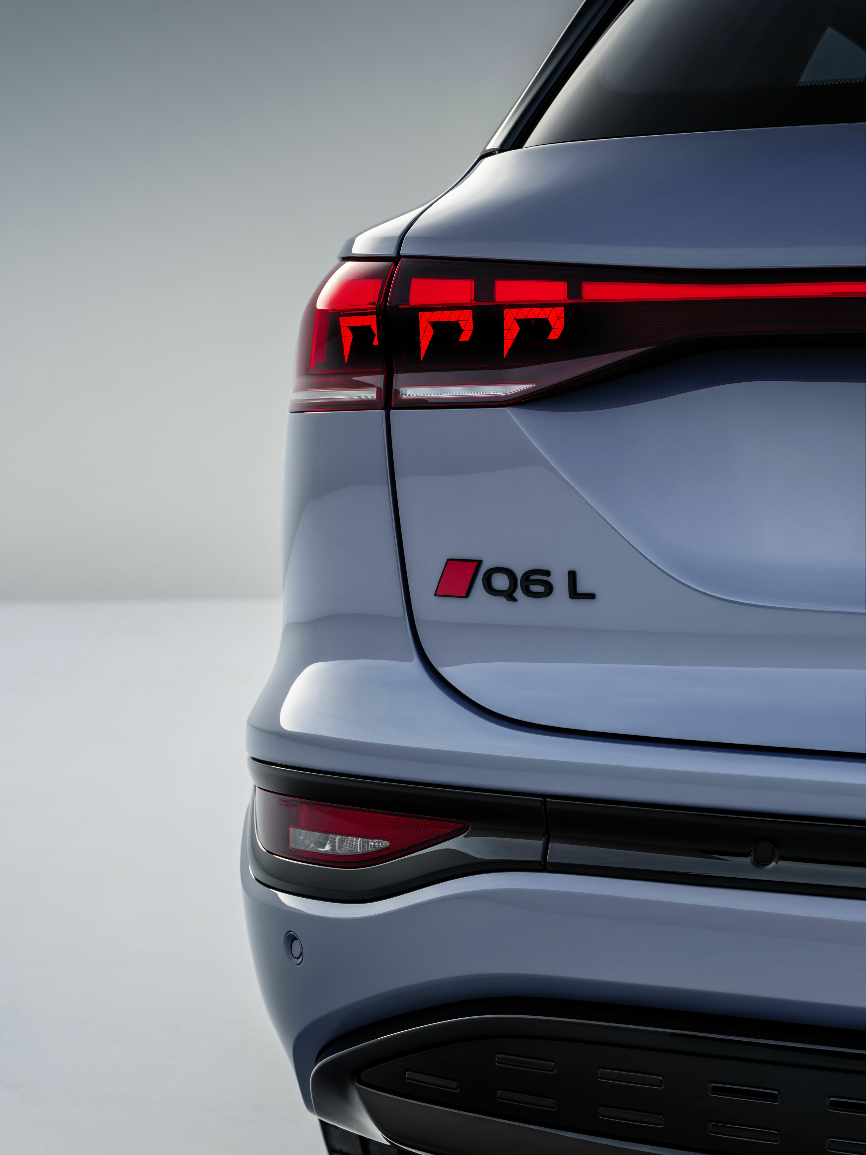 Audi Q6L e-tron - Detail, 
Colour: Lilac Grey