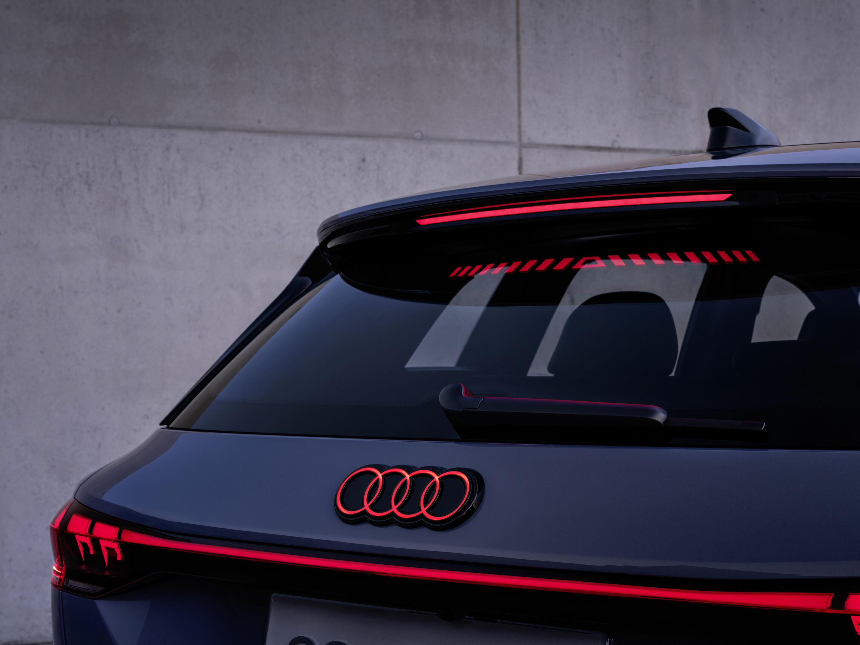 Audi Q6L e-tron - Detail, 
Colour: Lilac Grey