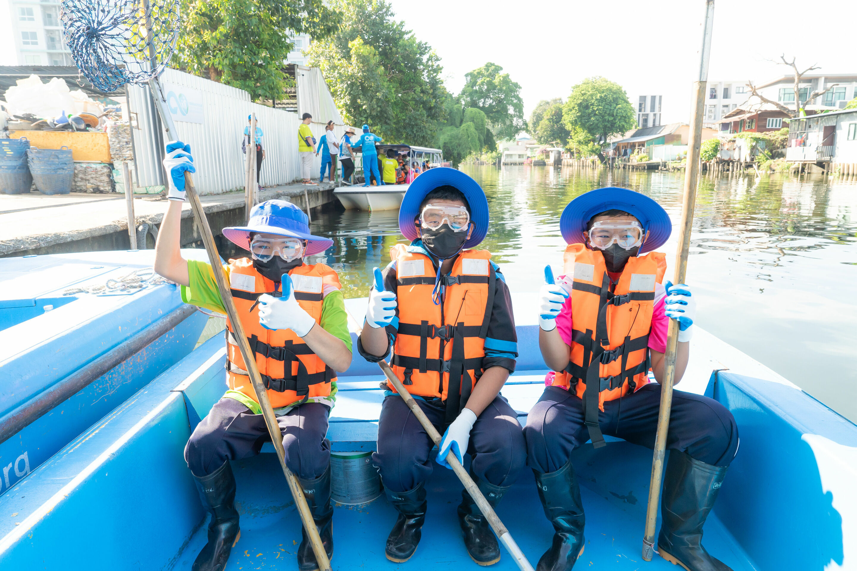 Environmental Partnership in Thailand Continues: Education Offensive for Schools - With an innovative educational initiative for schools in Bangkok, the Audi Environmental Foundation, the Ferry Porsche Foundation, the Bentley Environmental Foundation...