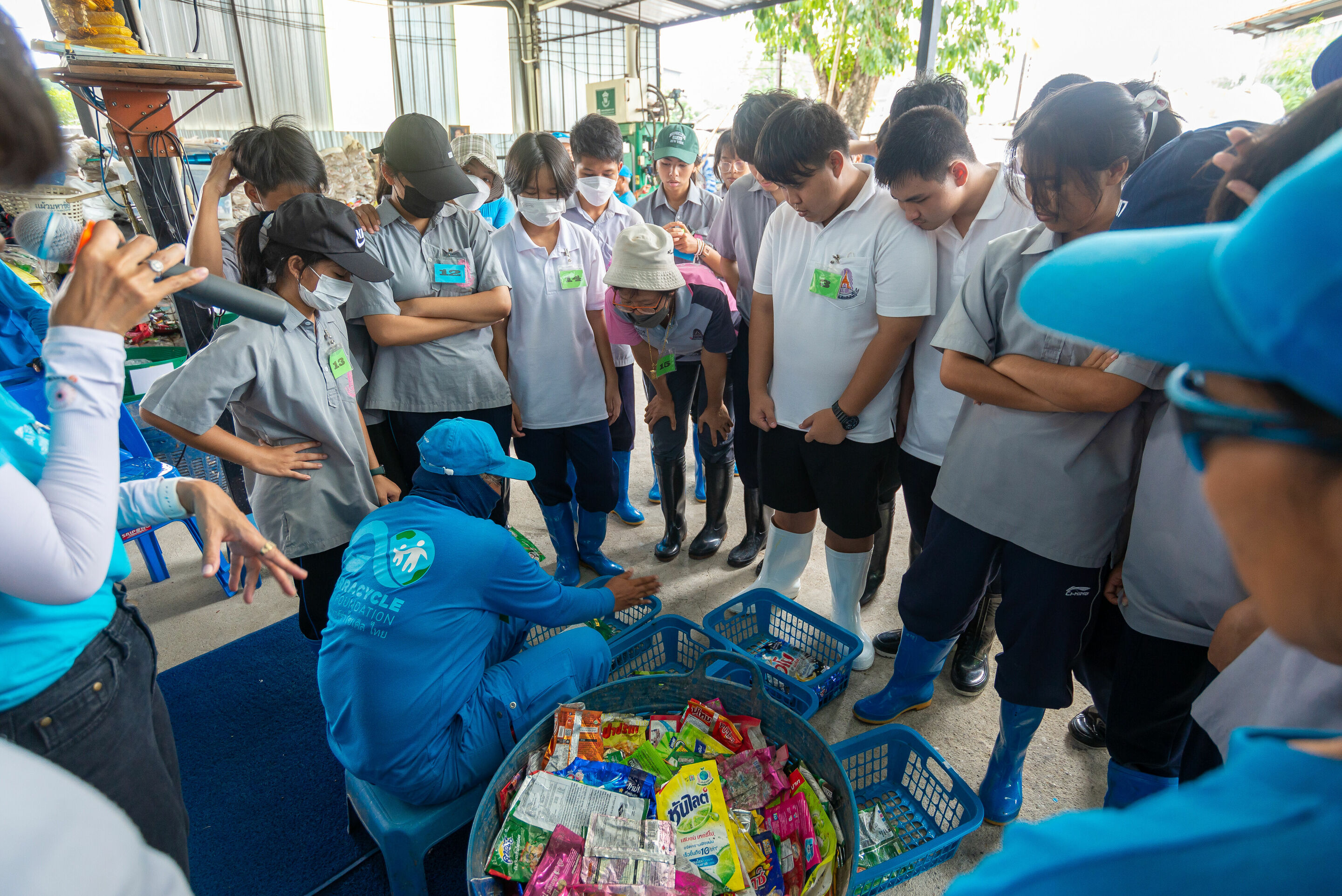 Environmental Partnership in Thailand Continues: Education Offensive for Schools - With an innovative educational initiative for schools in Bangkok, the Audi Environmental Foundation, the Ferry Porsche Foundation, the Bentley Environmental Foundation...