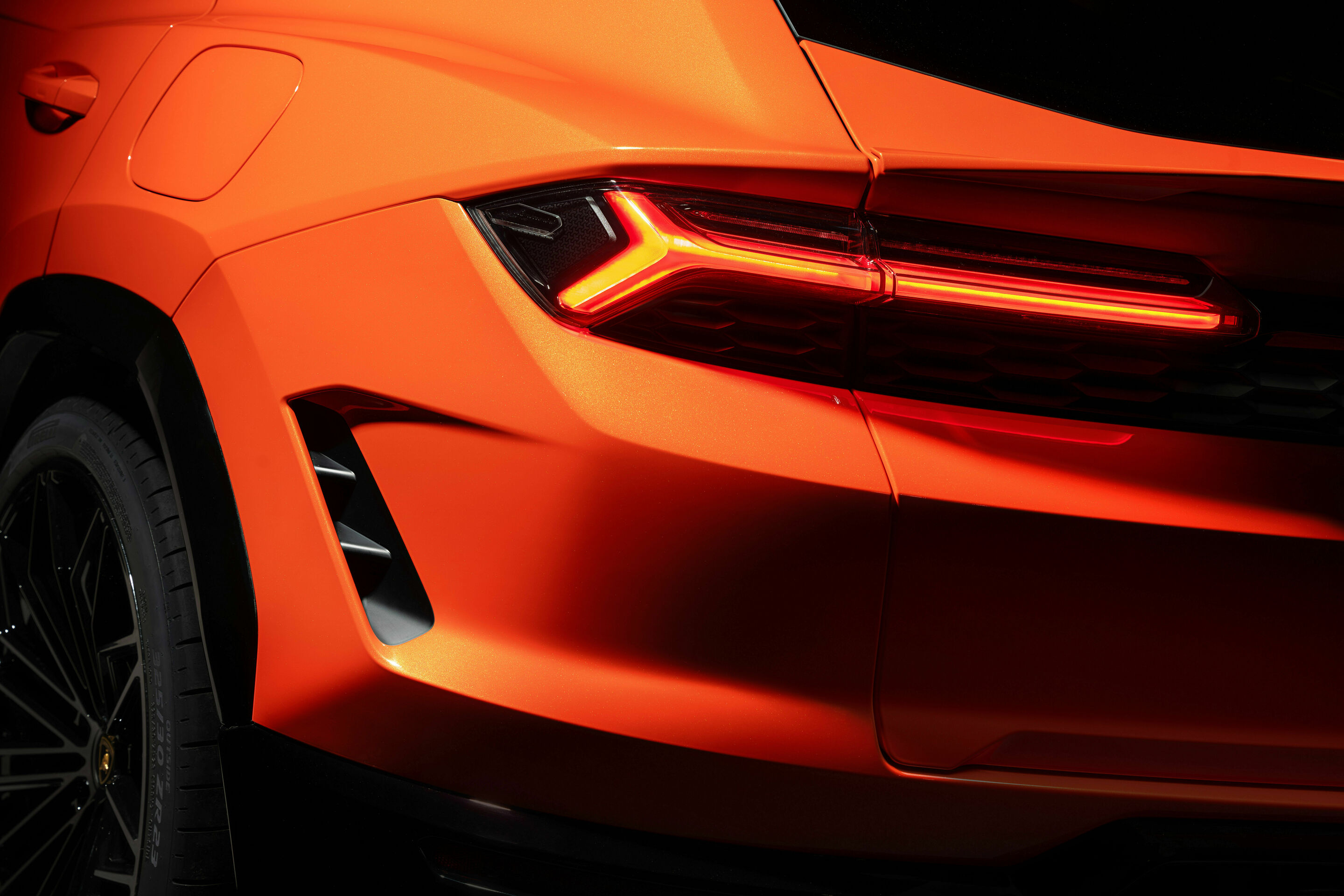 Lamborghini Urus SE Makes World Premiere at Auto China Beijing 2024 - Lamborghini Urus SE