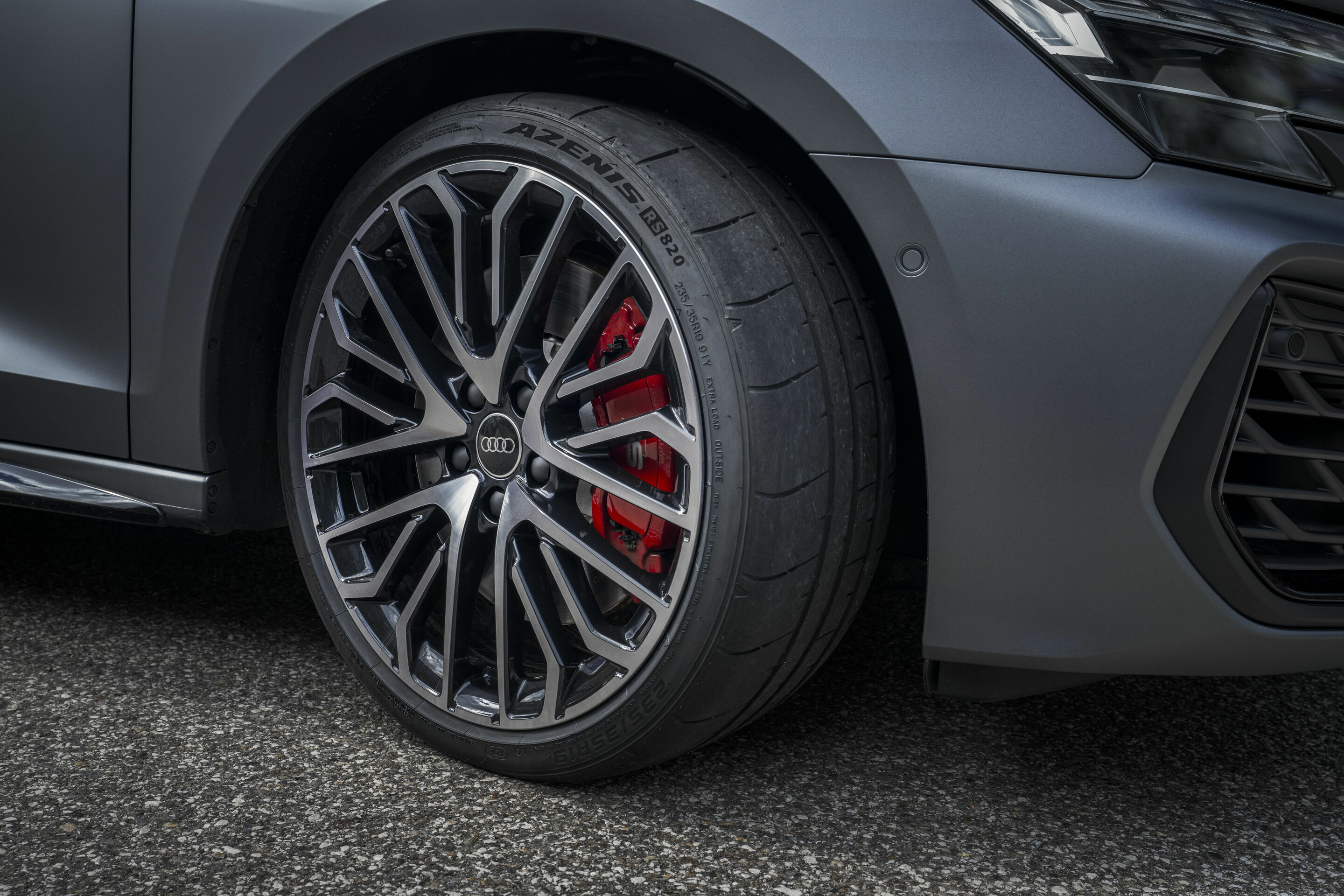 Audi S3 Sportback - Detail,
Farbe: Daytonagrau matt